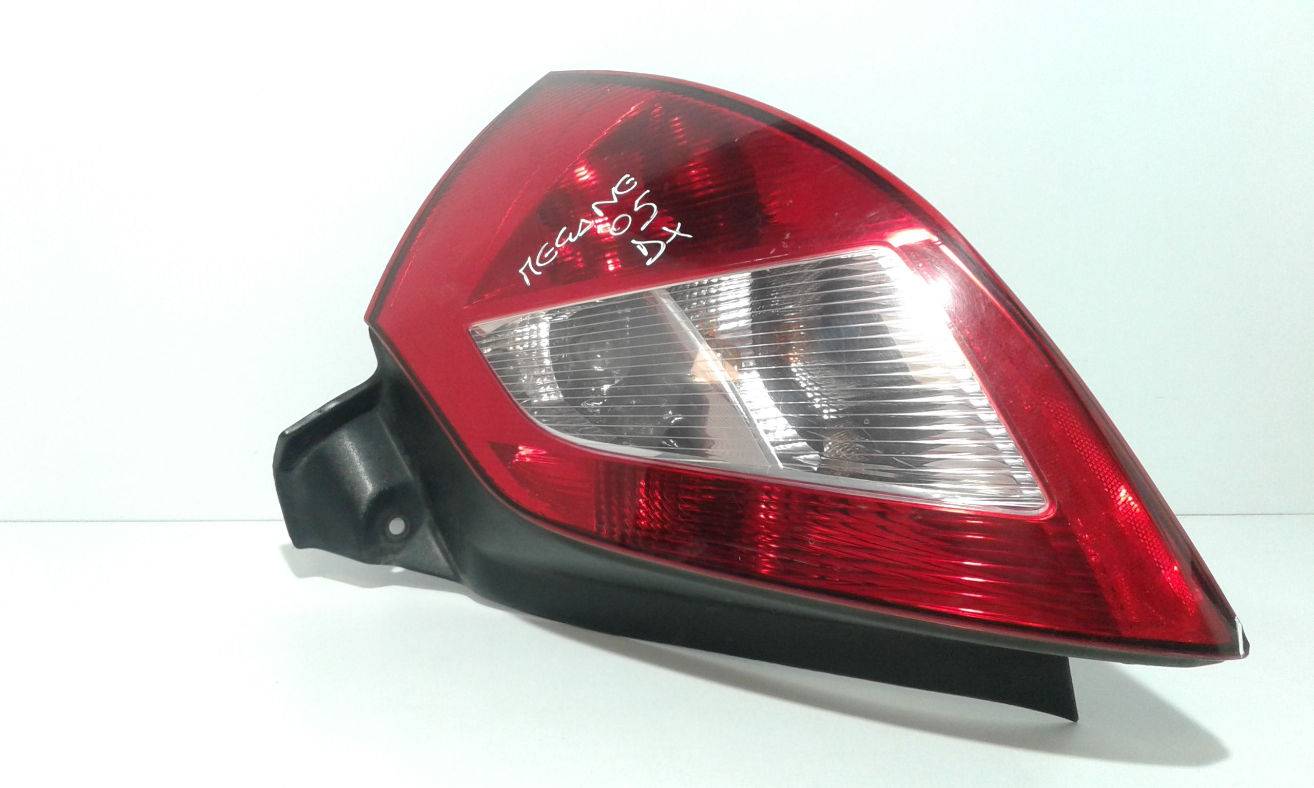 Fanale Post. Destro 8200073237 Usato