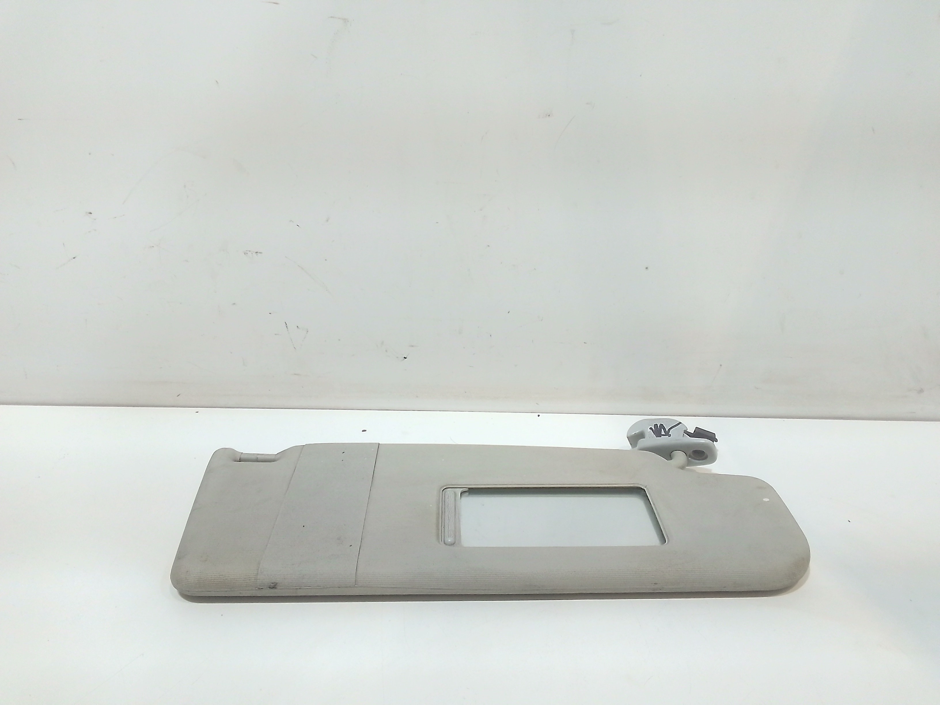 Aletta Parasole Parabrezza Destro 6Q0857552F2F4 Usato