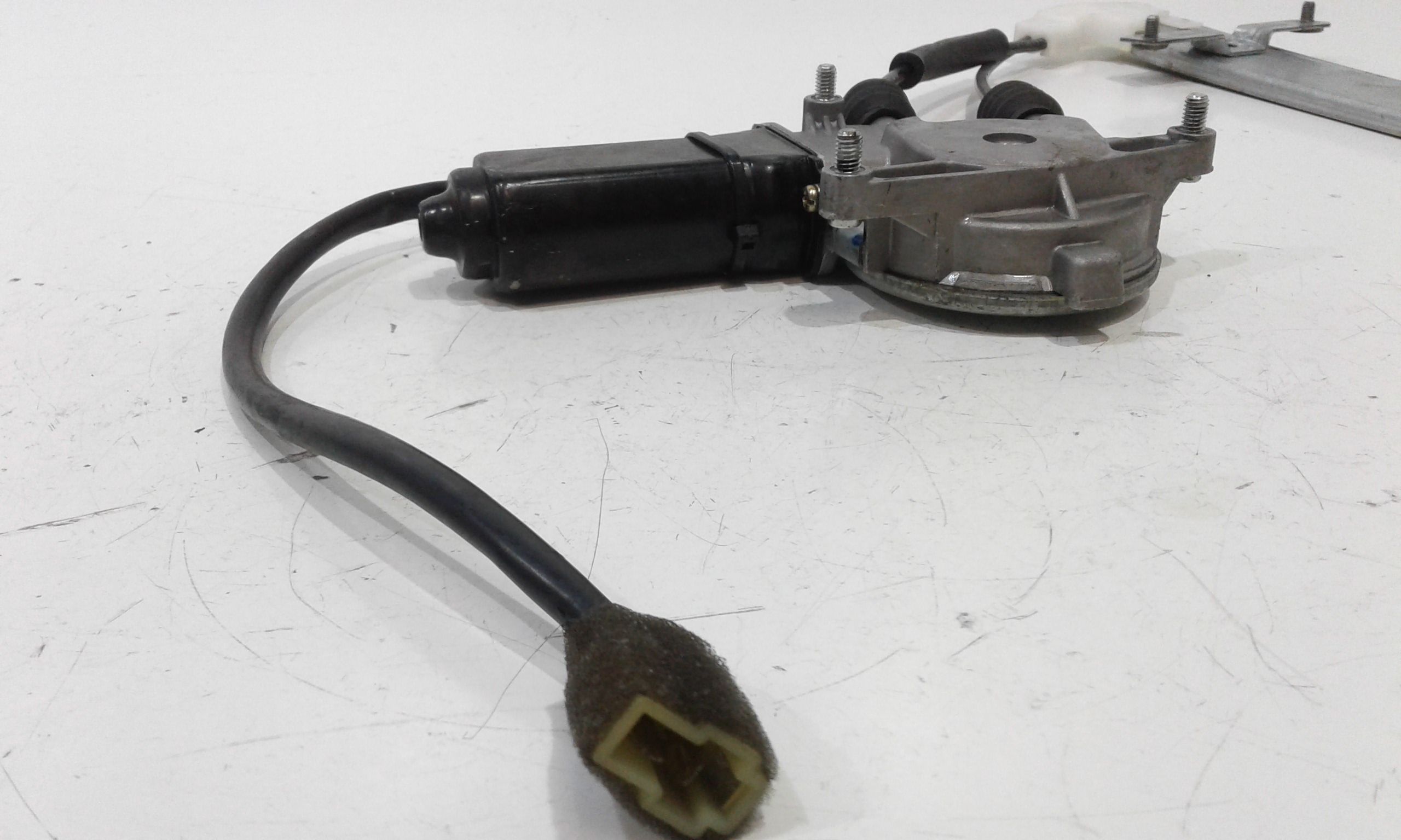 Alzacristallo Elettr. Porta Ant. Sinistro Usato