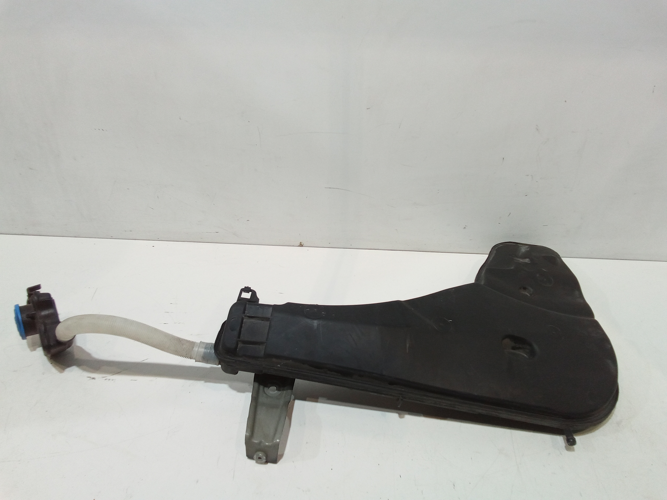 Serbatoio Tergiparabrezza Compl. Usato