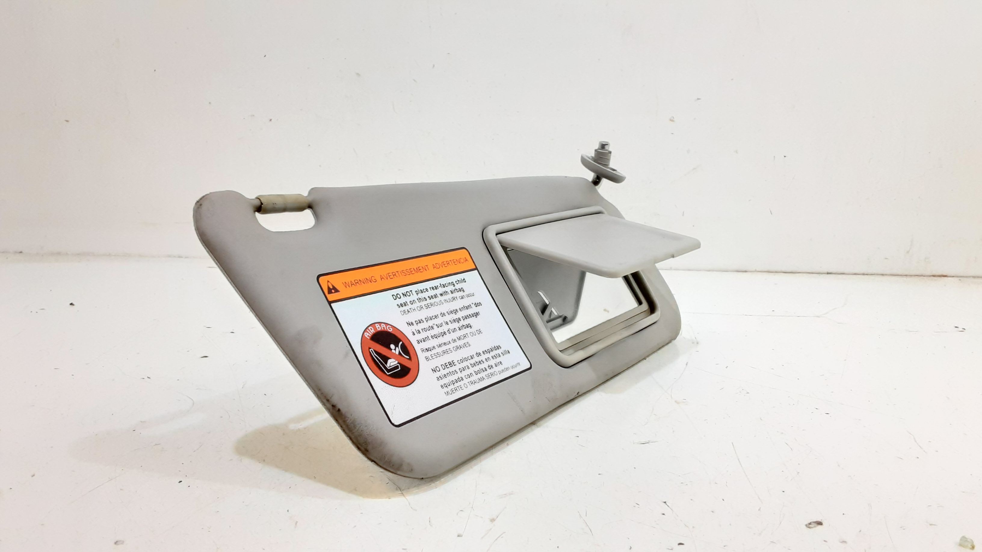 Aletta Parasole Parabrezza Destro 96658514 Usato