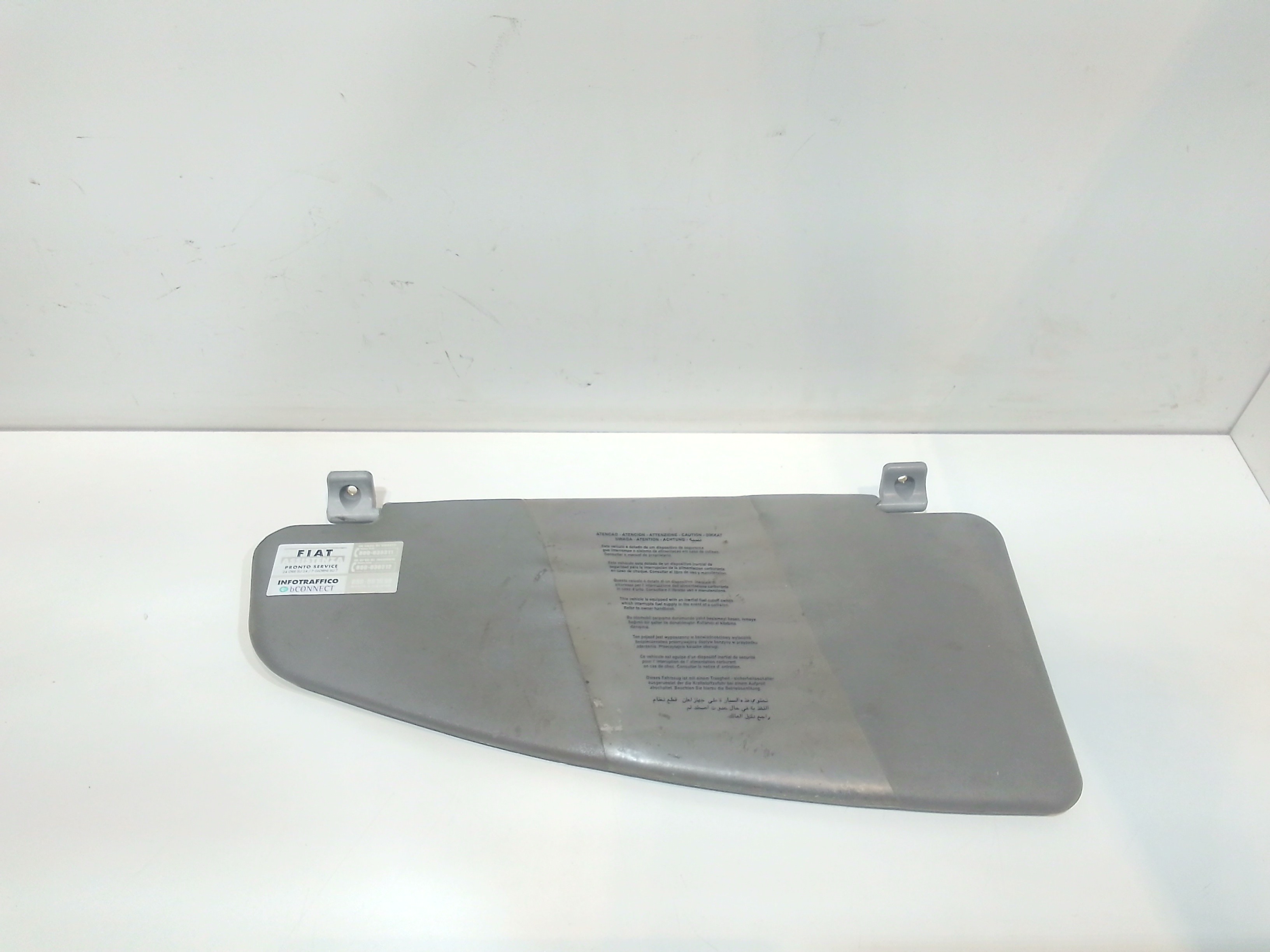 Aletta Parasole Parabrezza Sinistro 735294018 Usato