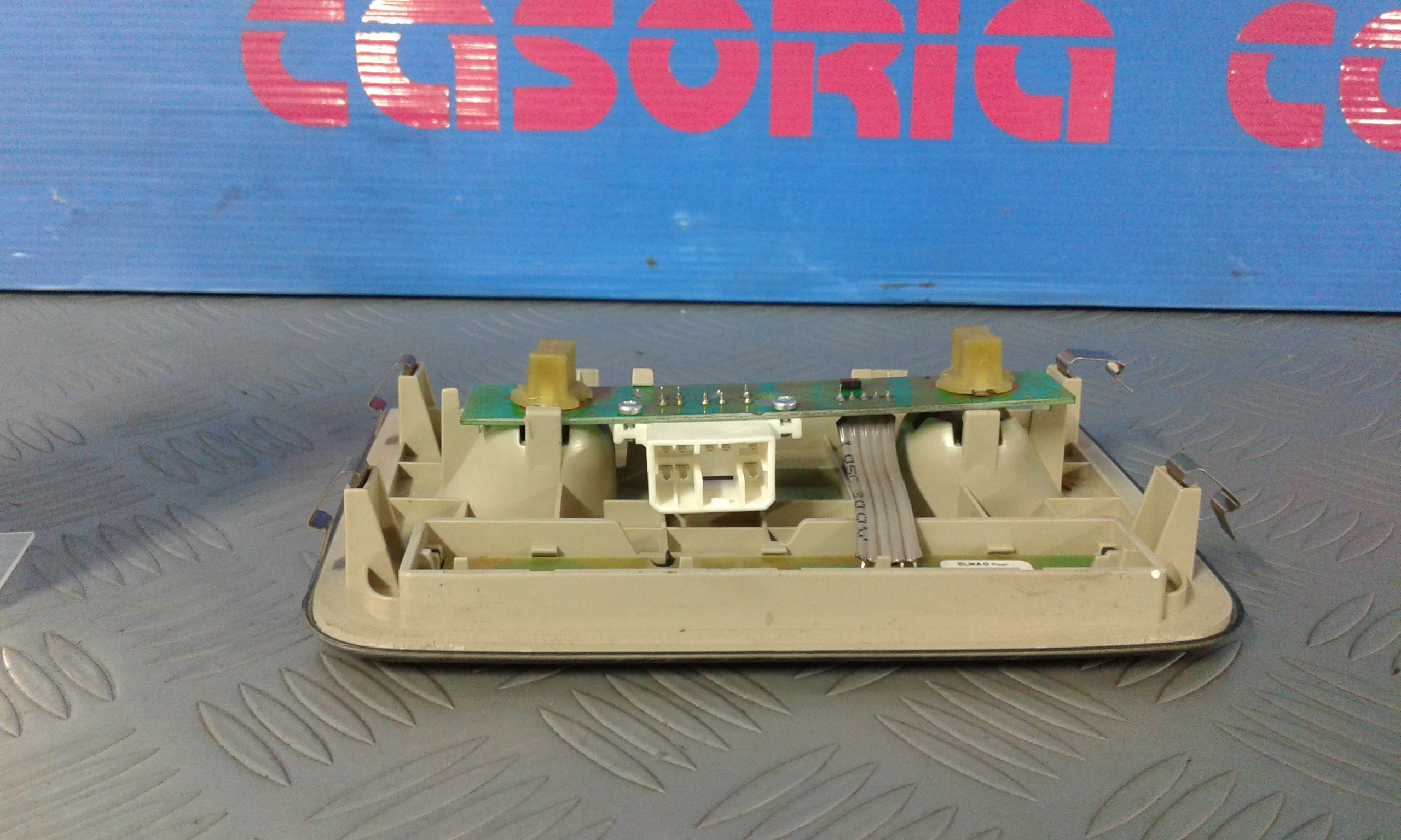 Luce Cortesia Ant. Tetto Usato