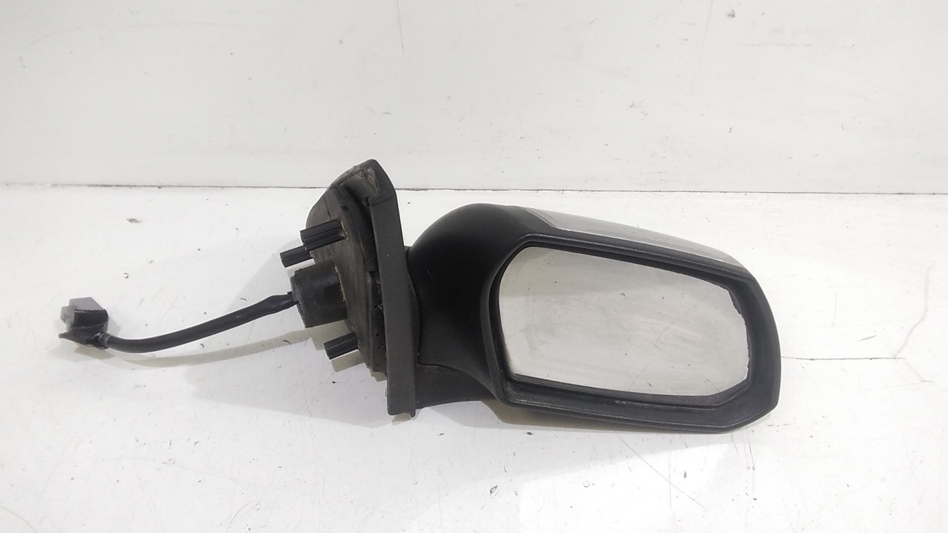 Retrovisore Est. Destro Usato