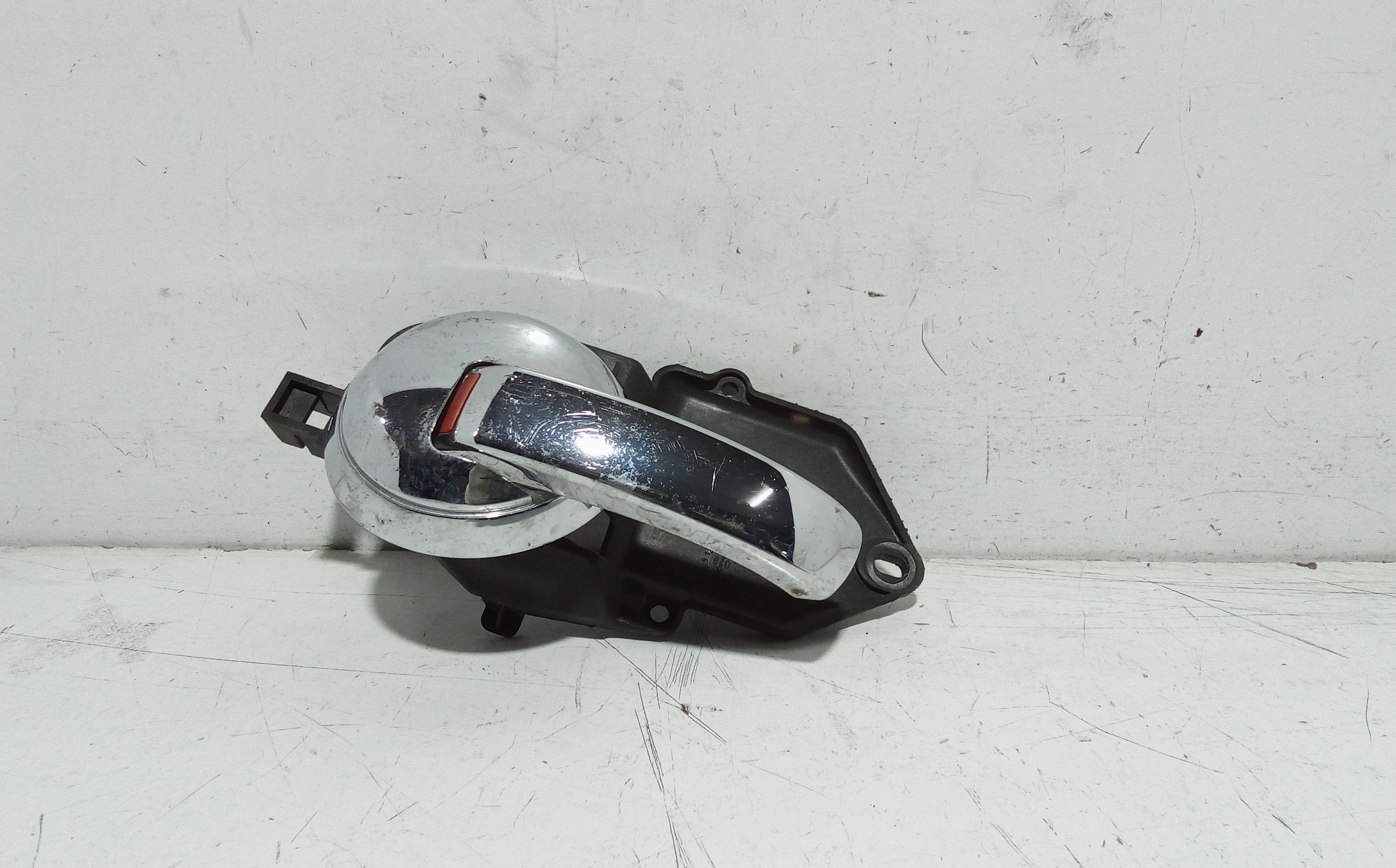 Maniglia Int. Apertura Porta Ant. Sinistro 71749973 Usato