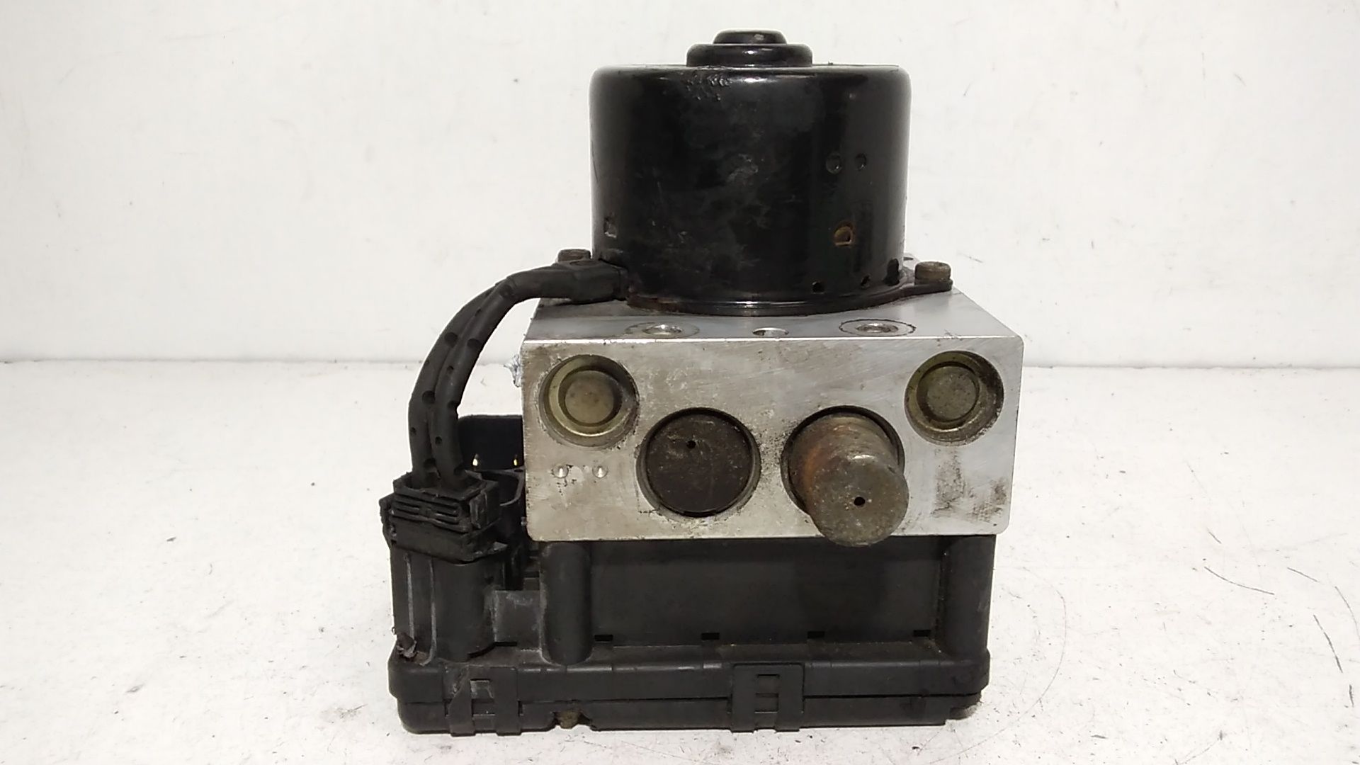 Pompa Abs K05066657AB Usato