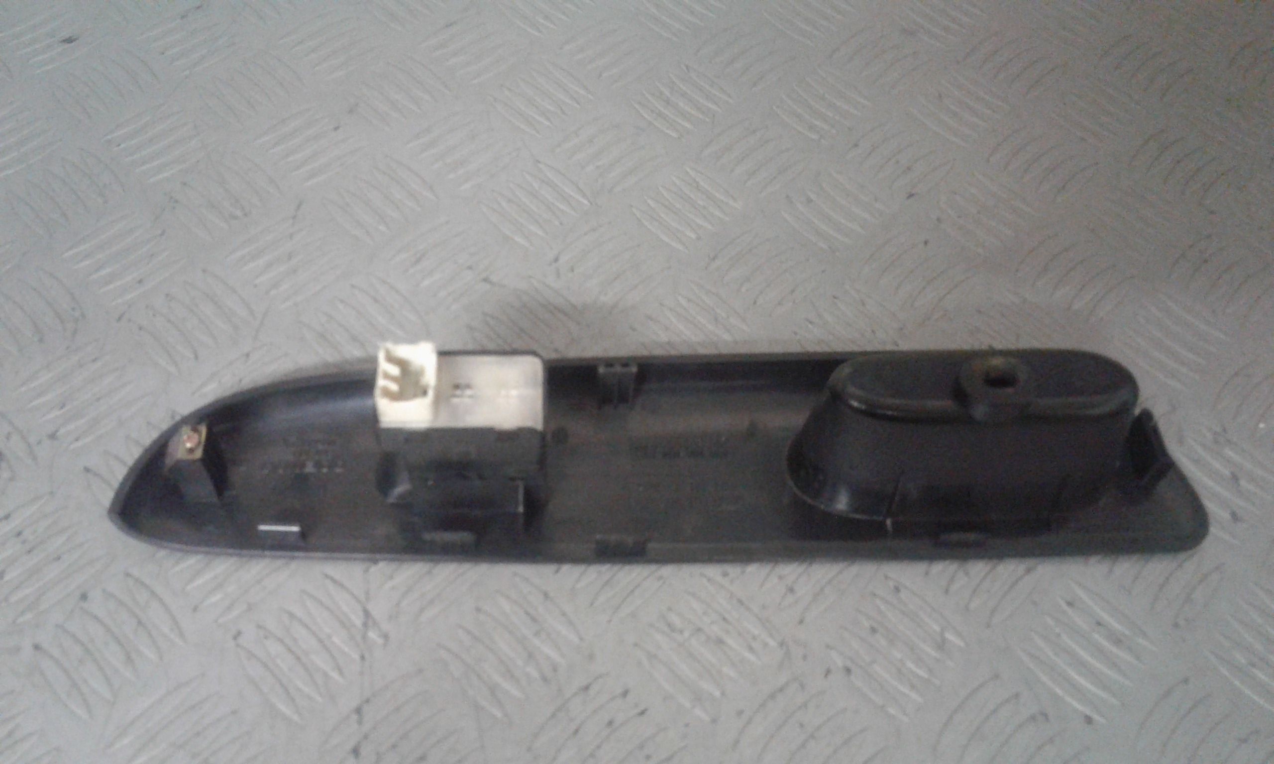 Interruttore Alzacristalli Porta Ant. Destro Usato