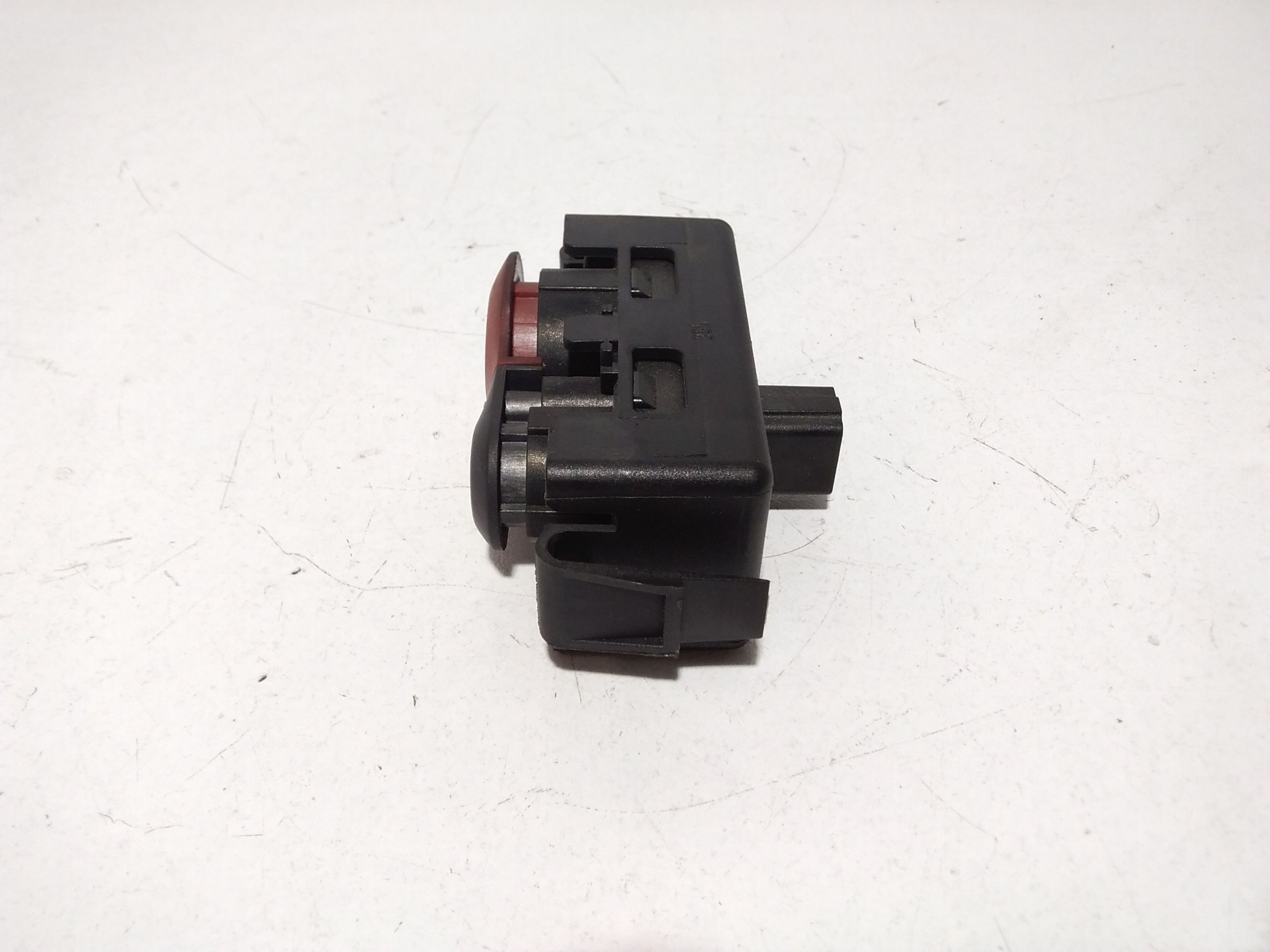 Interruttore Luci Emergenza 252103766R Usato