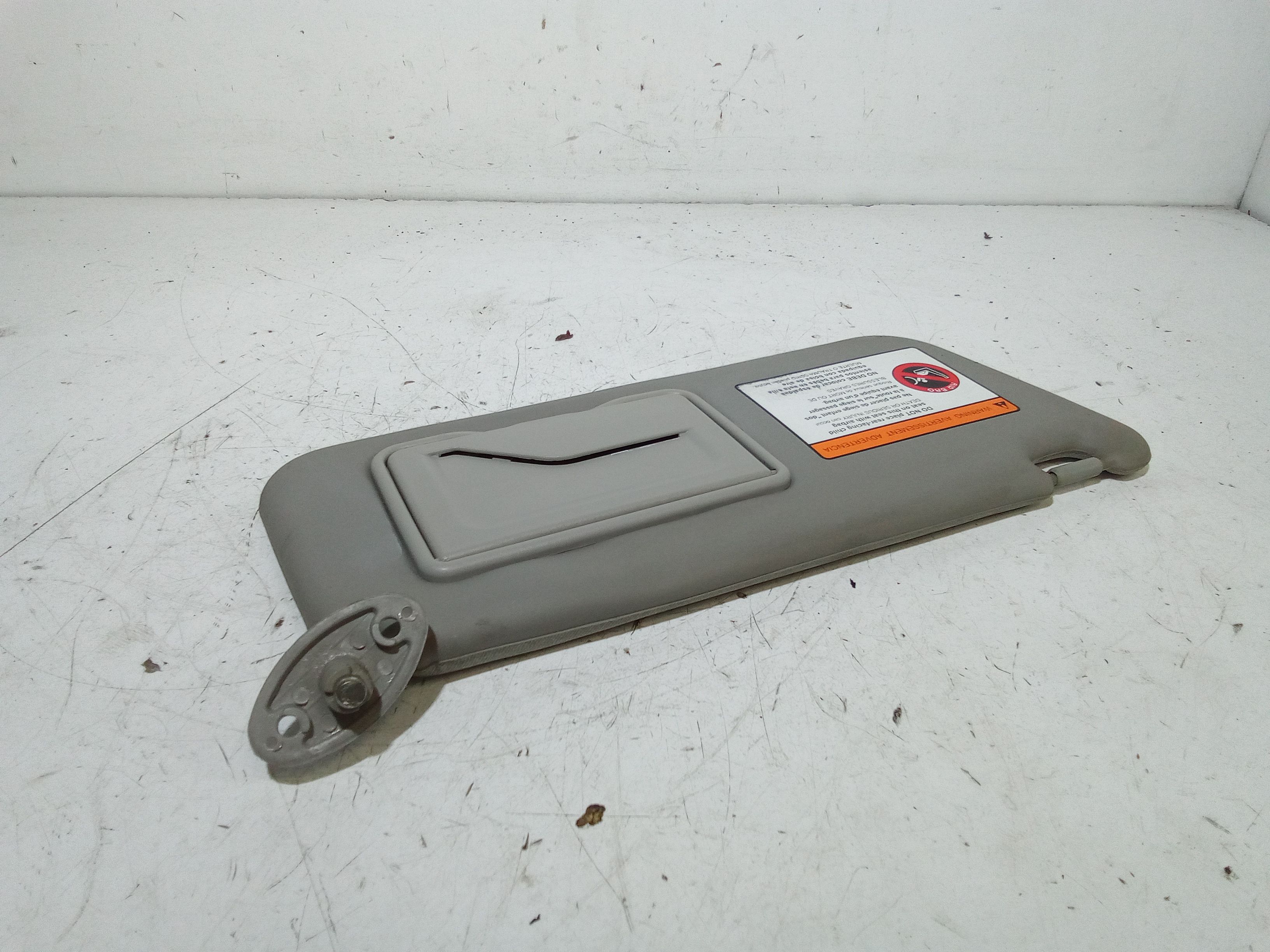 Aletta Parasole Parabrezza Destro 96658514 Usato