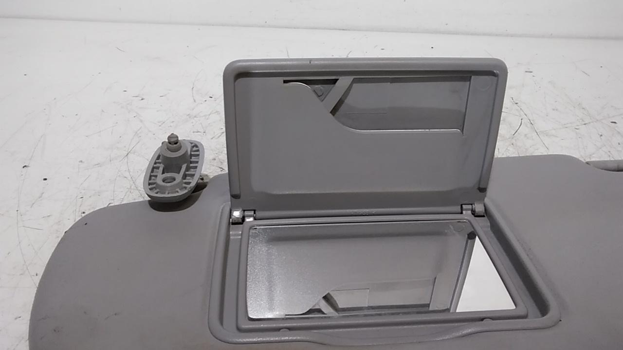 Aletta Parasole Parabrezza Sinistro 8521007130MG Usato