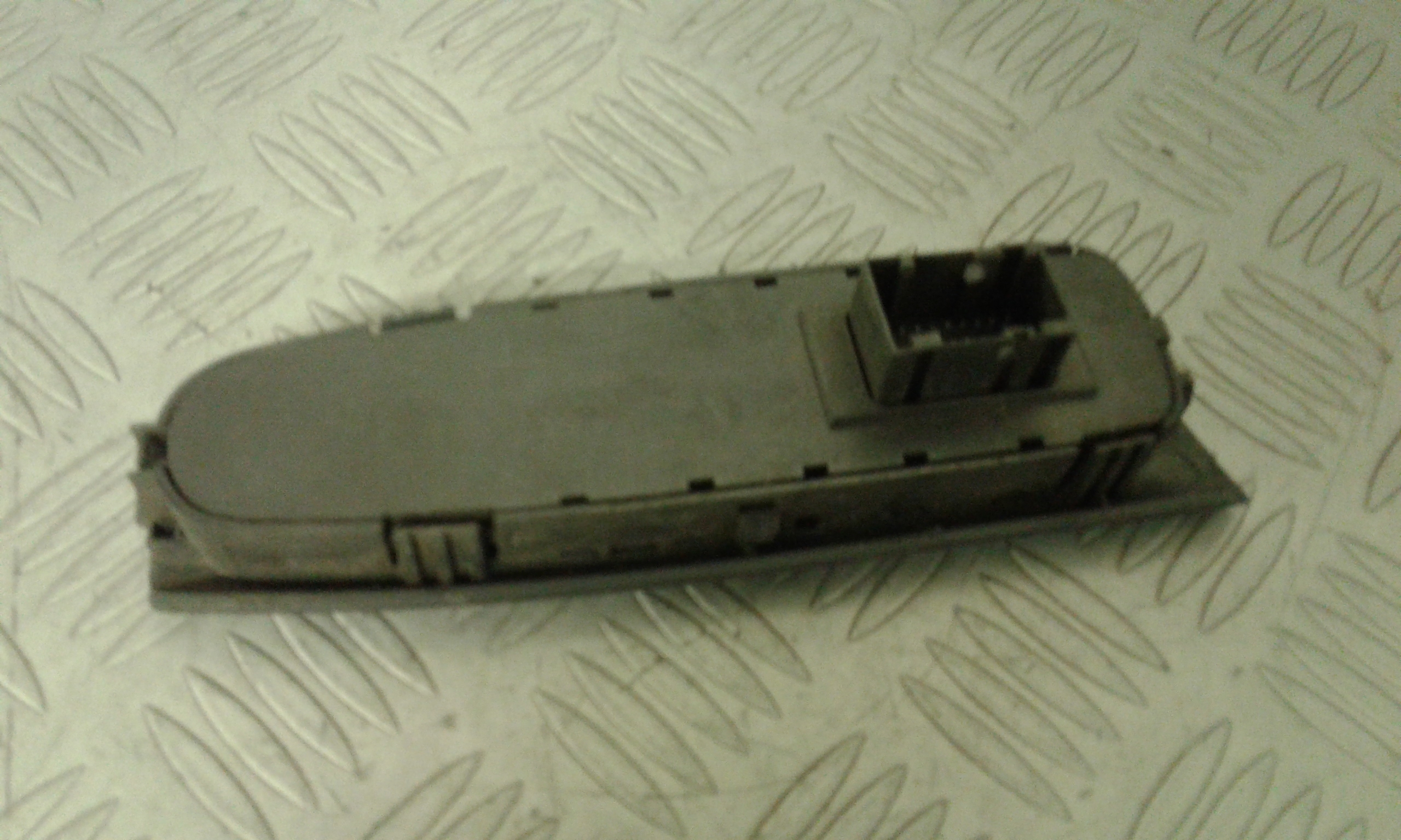 Interruttore Alzacristalli Porta Ant. Sinistro Usato