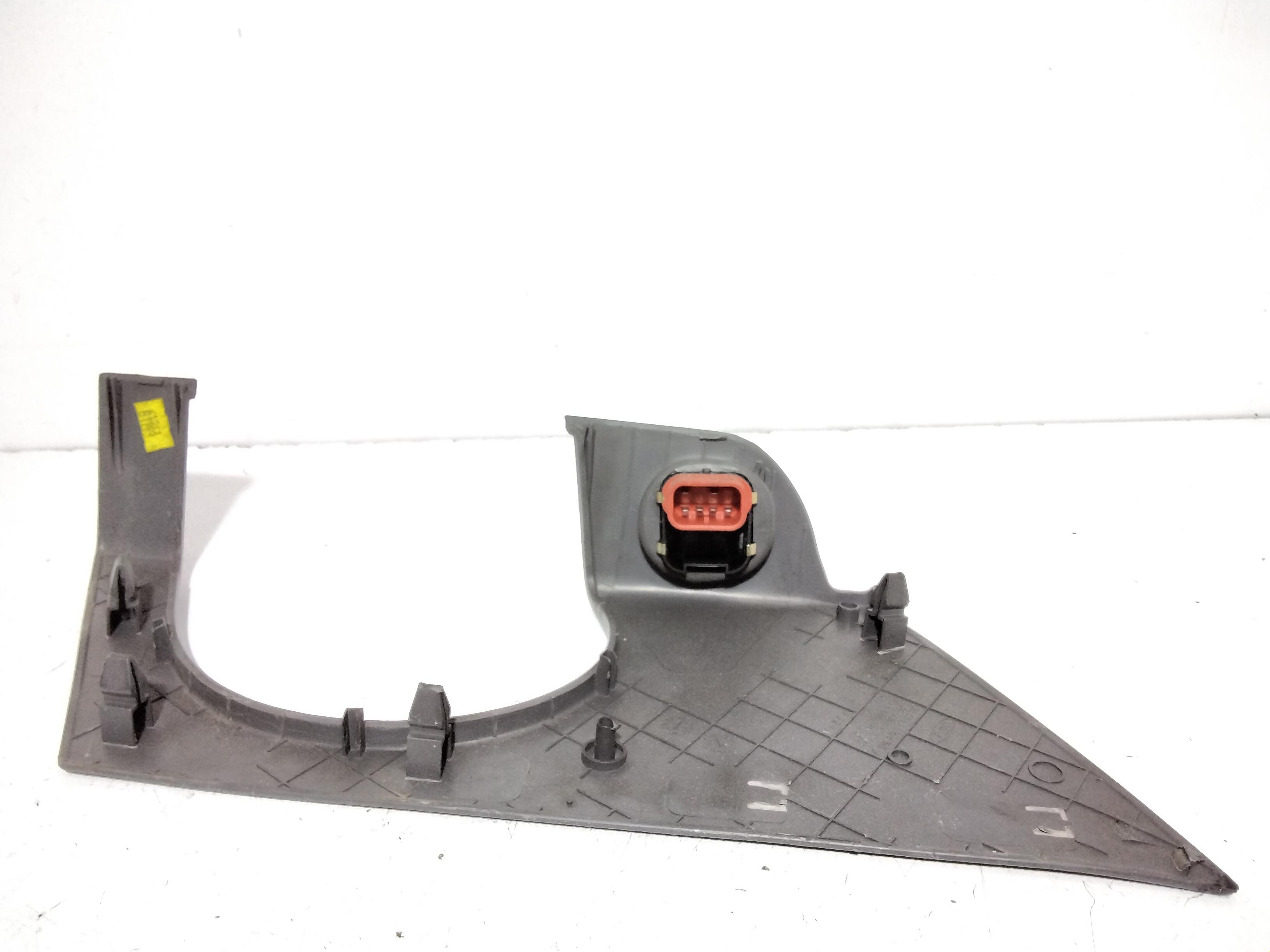 Interruttore Alzacristalli Porta Ant. Destro 1107243 Usato