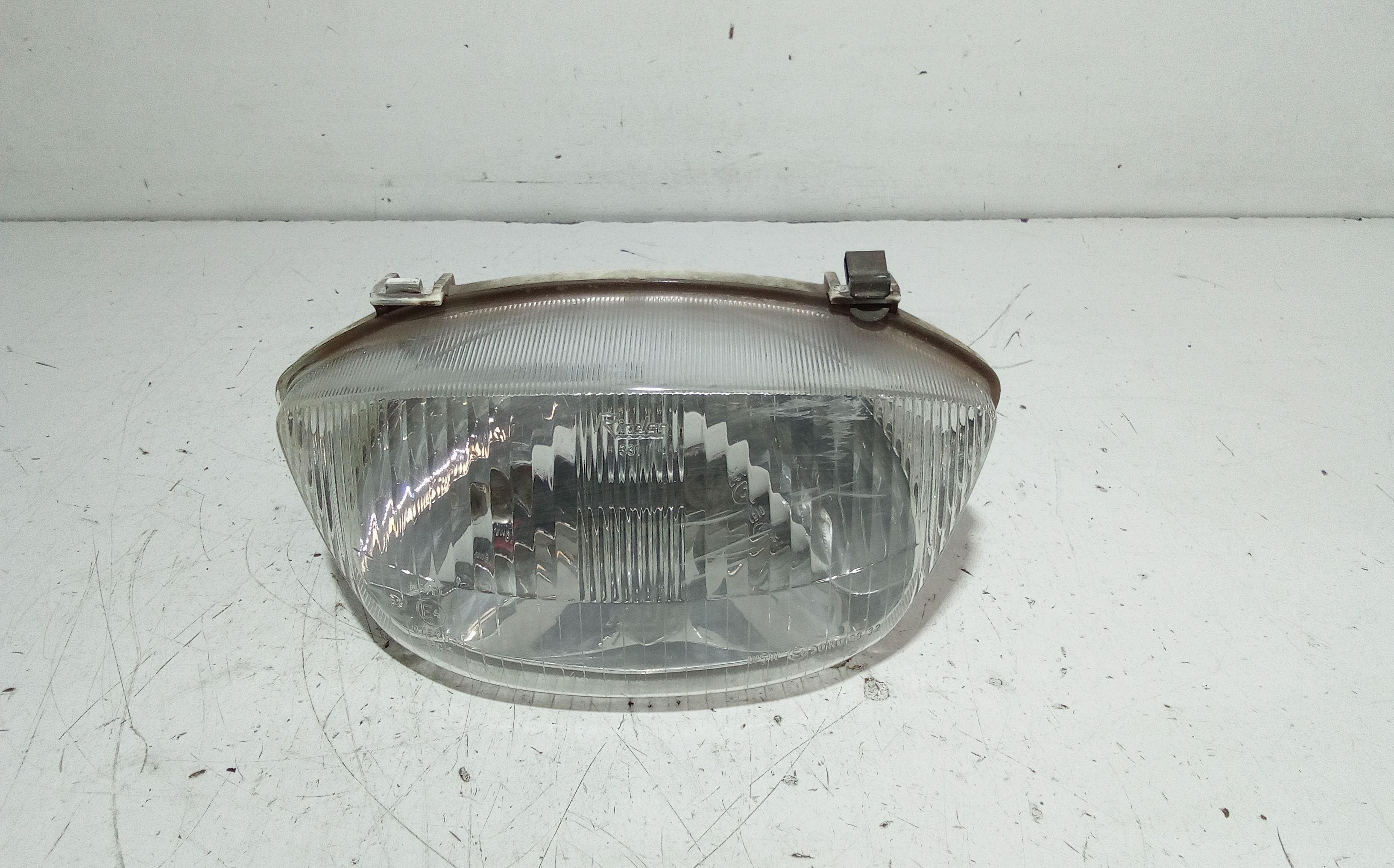 Faro Anteriore Usato