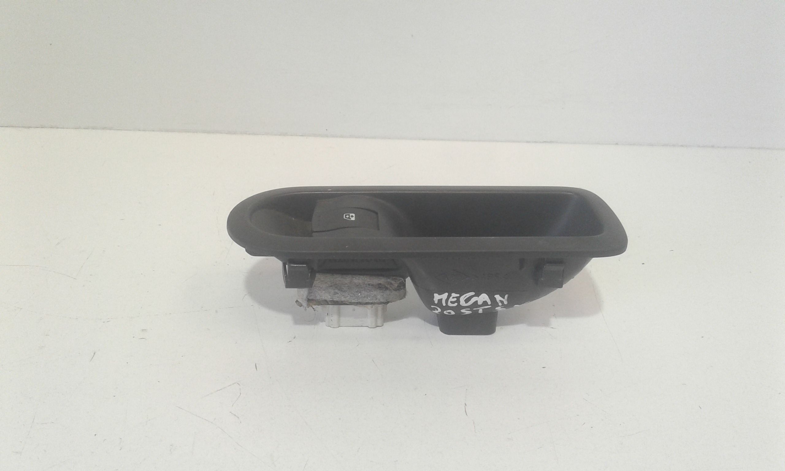 Interruttore Alzacristalli Porta Post. Sinistro 8200315024 Usato