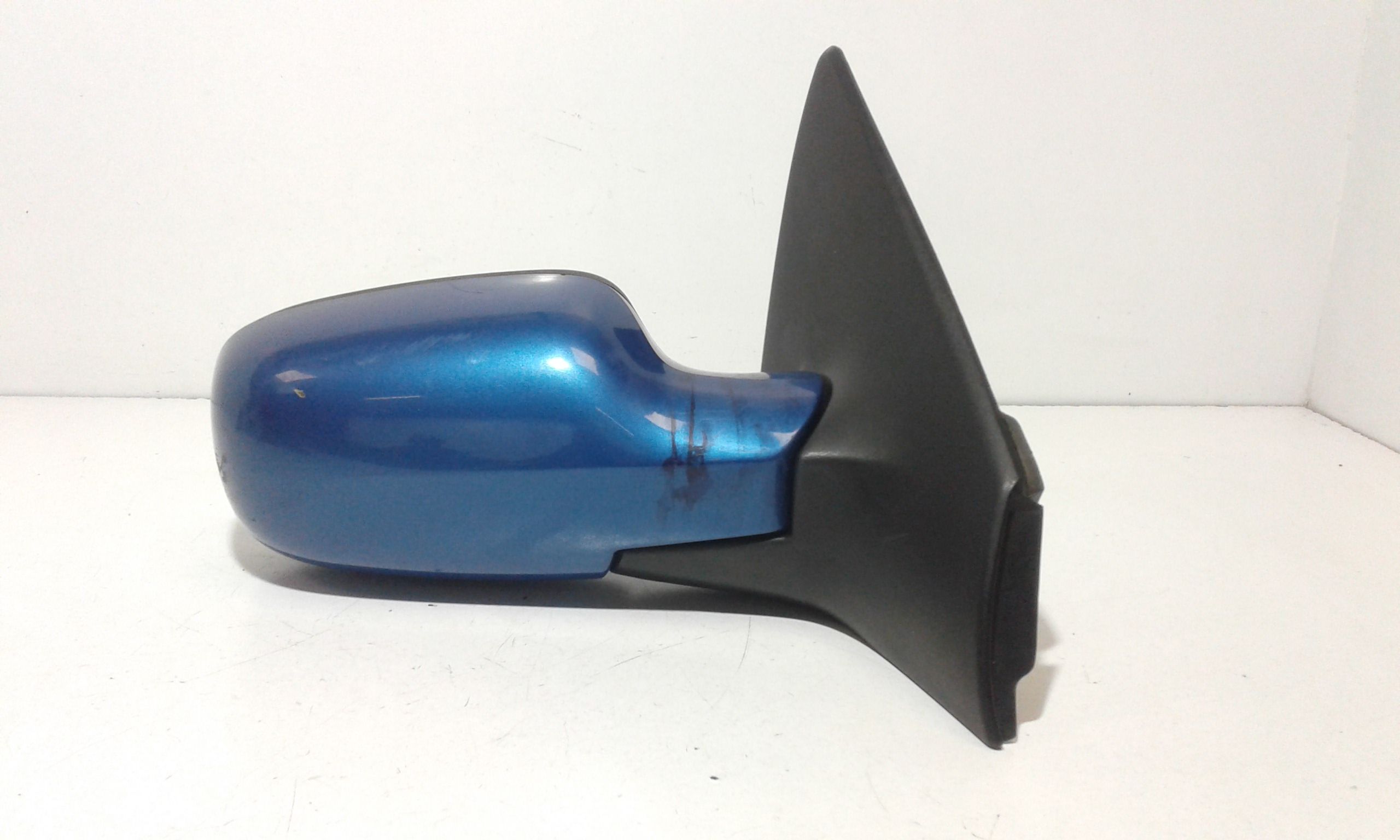 Retrovisore Est. Destro 7701054686 Usato