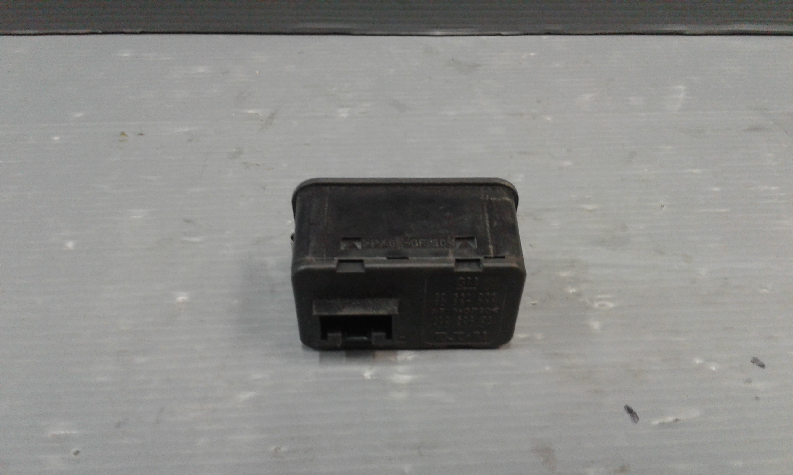 Interruttore Alzacristalli Porta Ant. Sinistro Usato