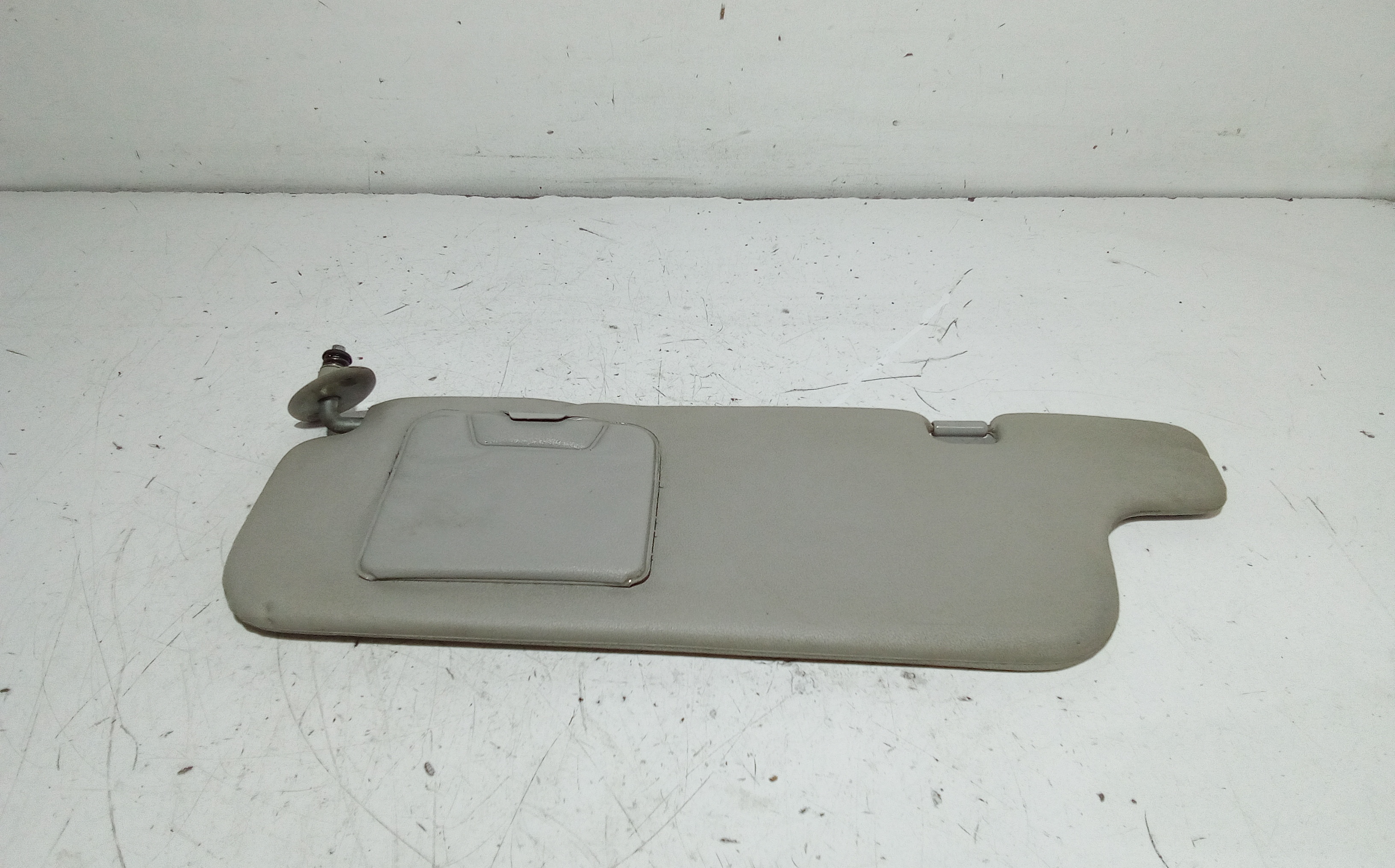 Aletta Parasole Parabrezza Sinistro 743200D031B0 Usato