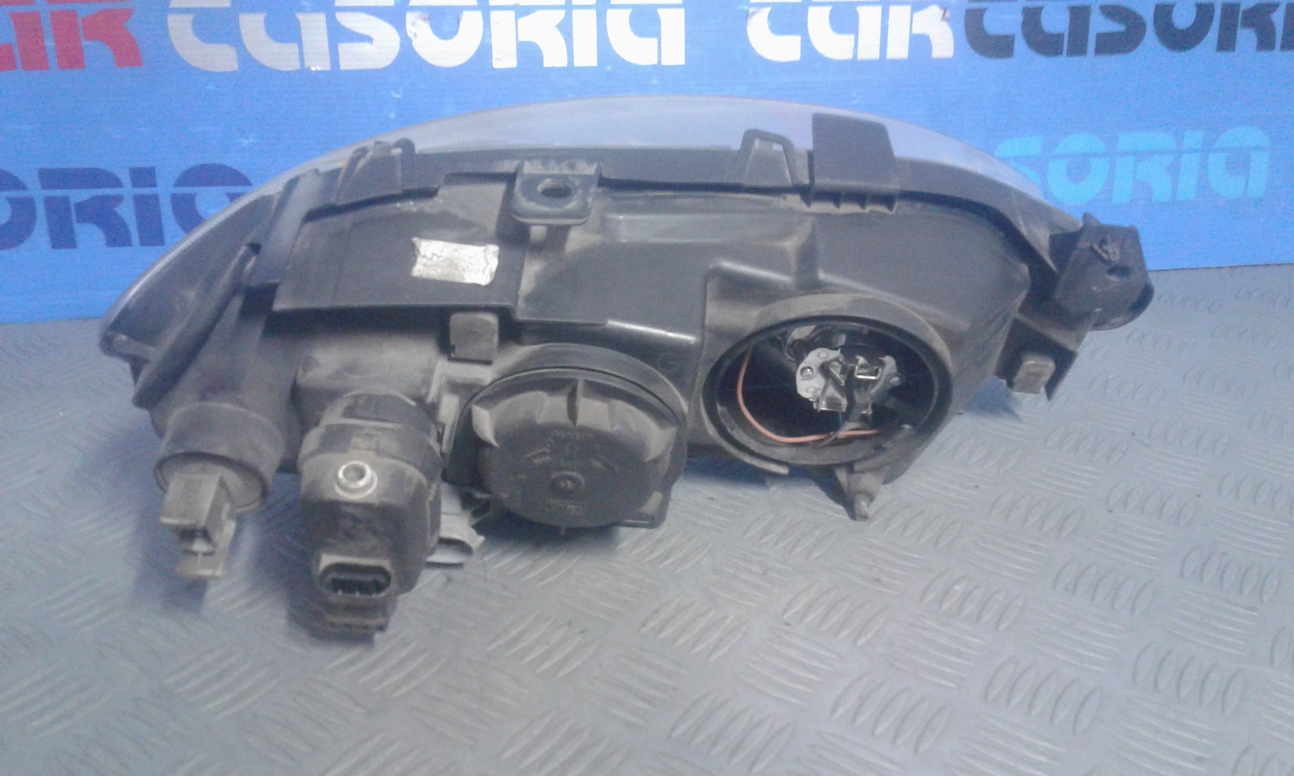 Proiettore Sinistro 260604235R Usato