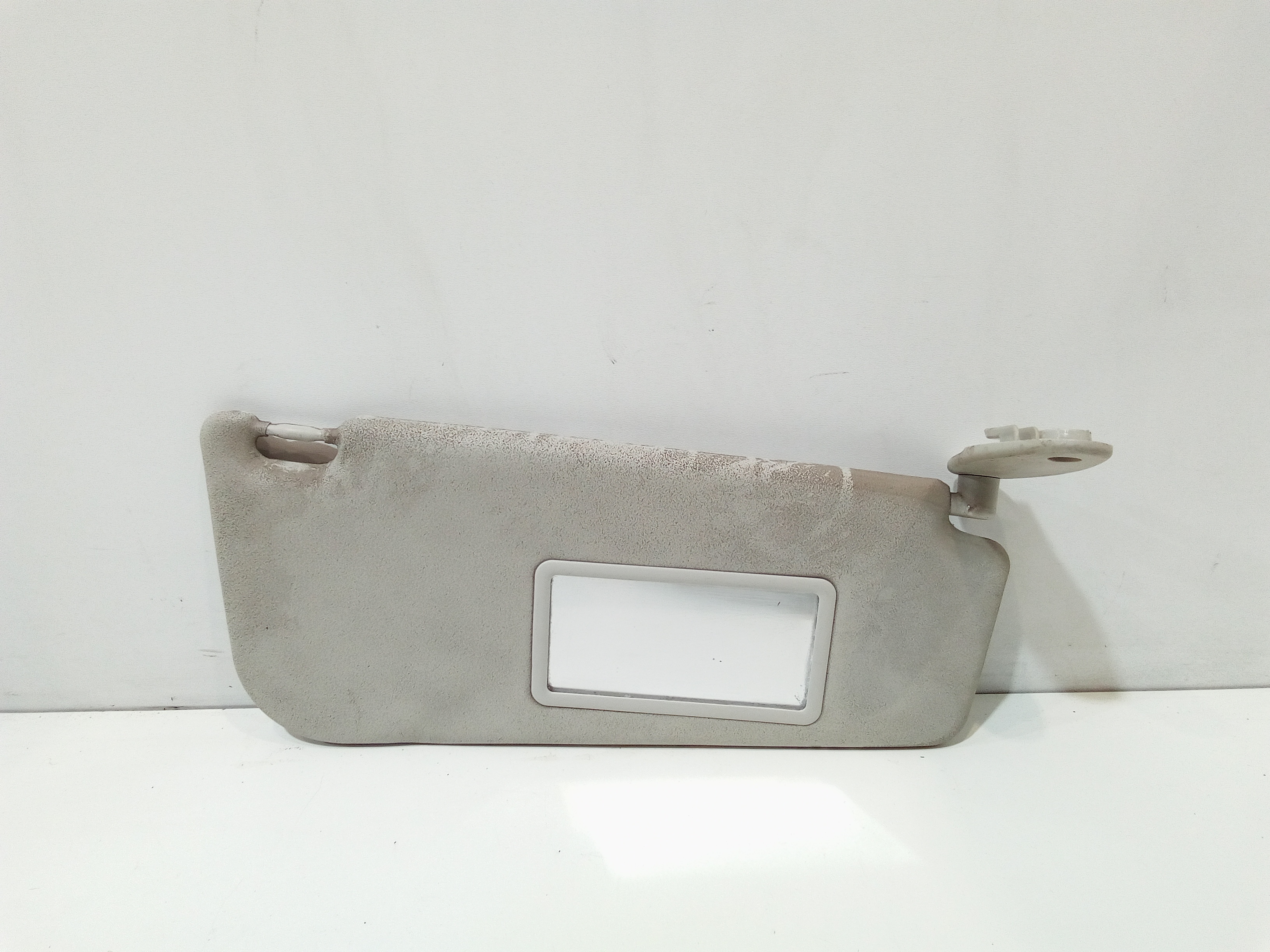 Aletta Parasole Parabrezza Destro 735338206 Usato