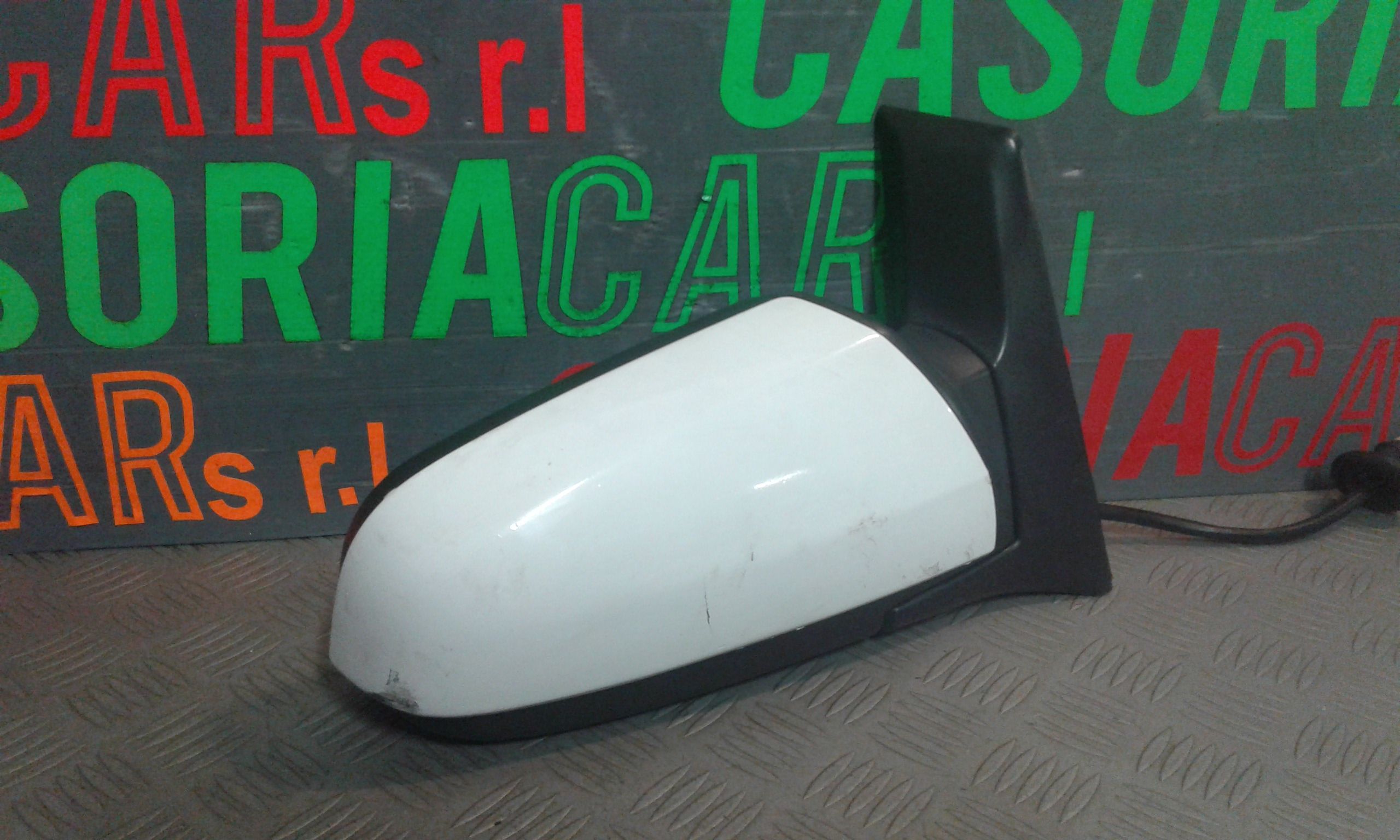 Retrovisore Est. Destro Usato