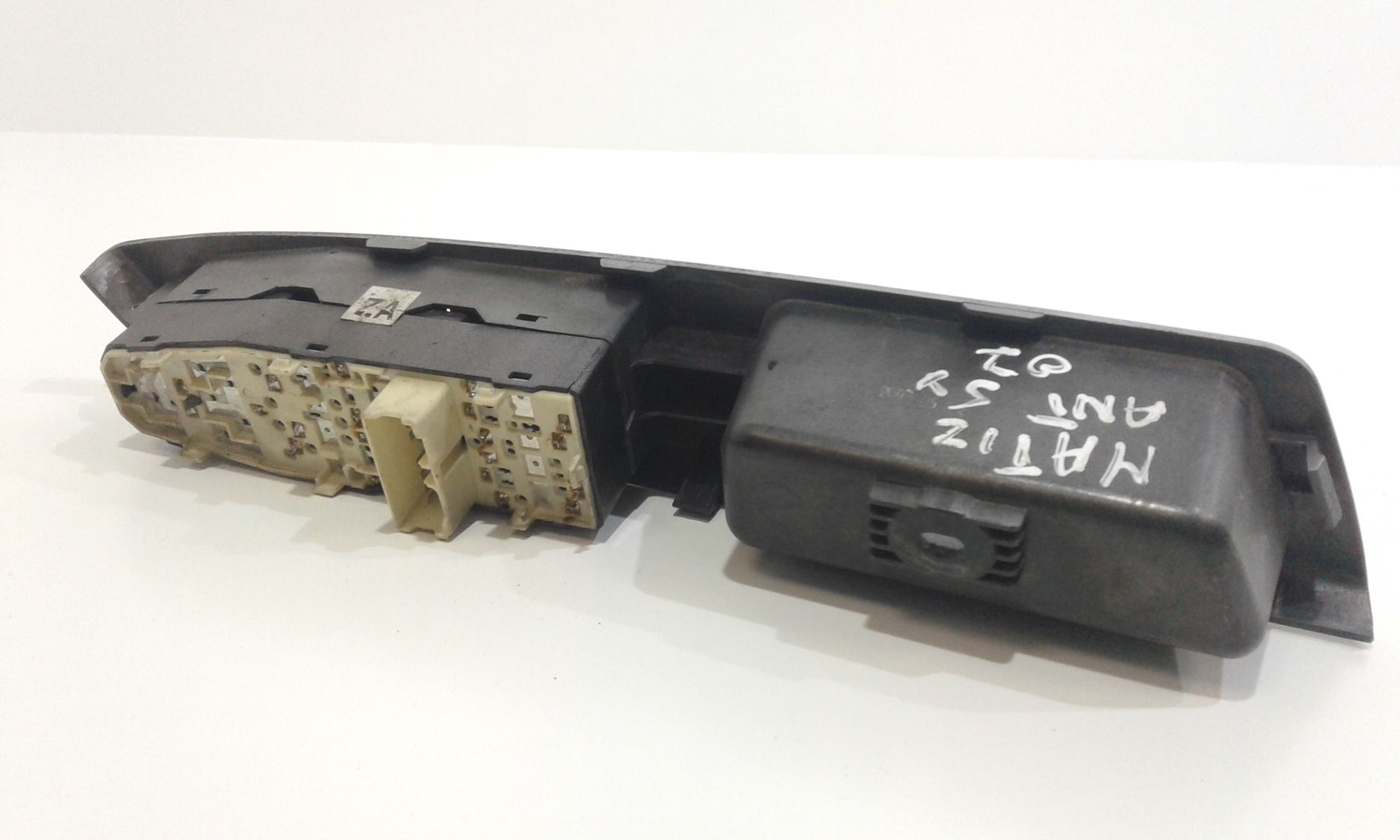 Interruttore Alzacristalli Porta Ant. Sinistro 96602501 Usato