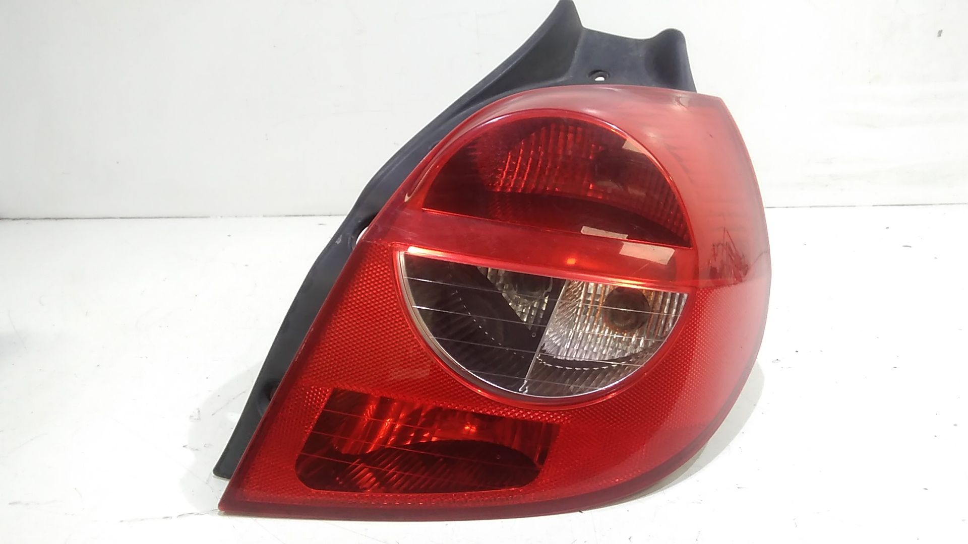 Fanale Post. Destro 8200459960 Usato