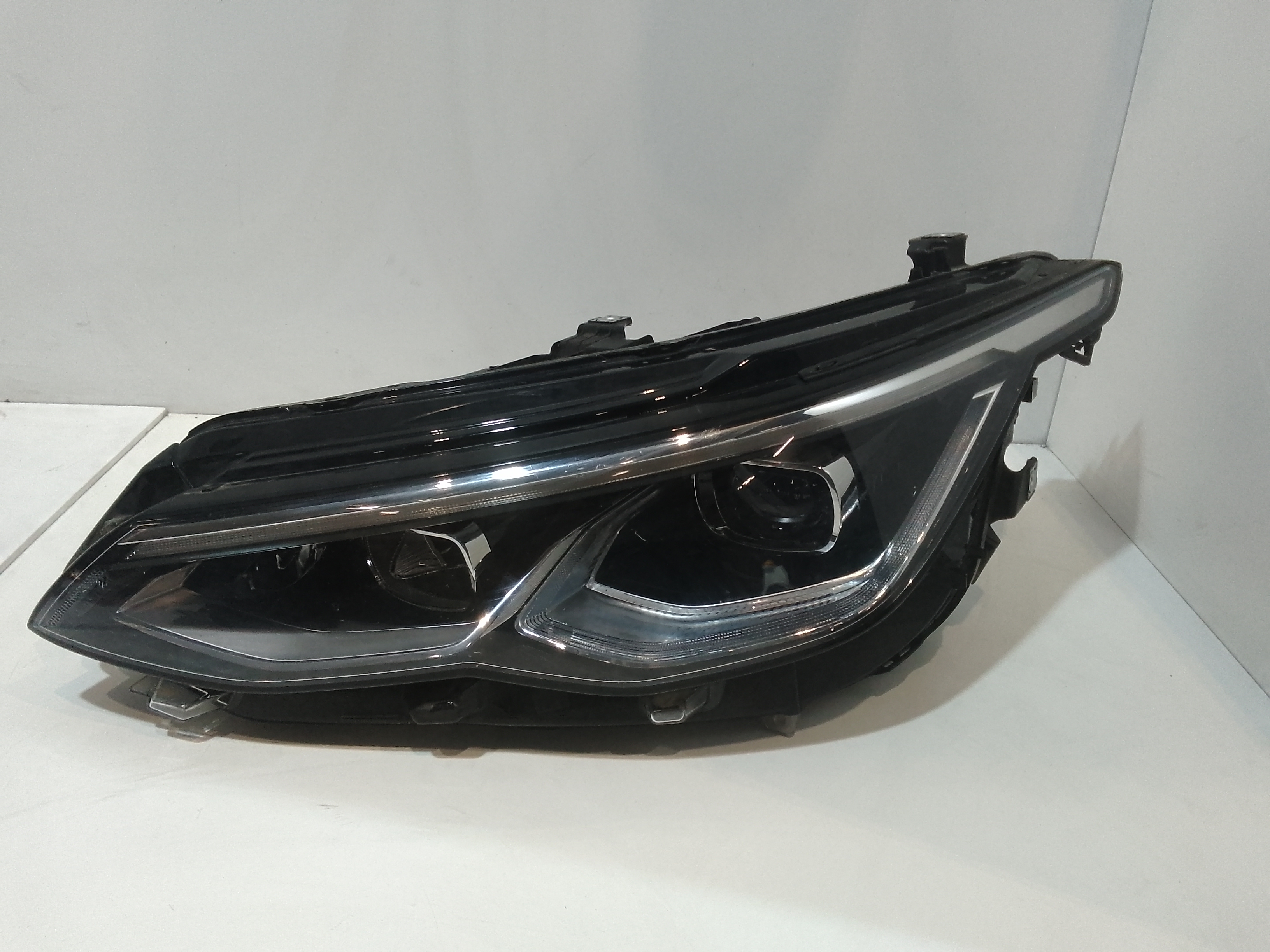 Proiettore Allo Xenon Sinistro Usato