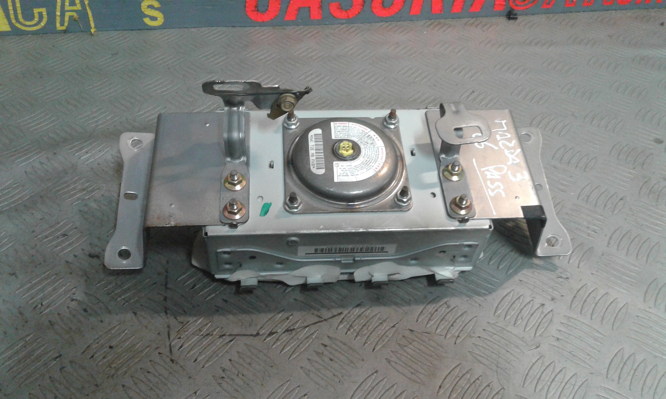 Dispositivo Airbag Lato Passeggero BP4S57K50A Usato