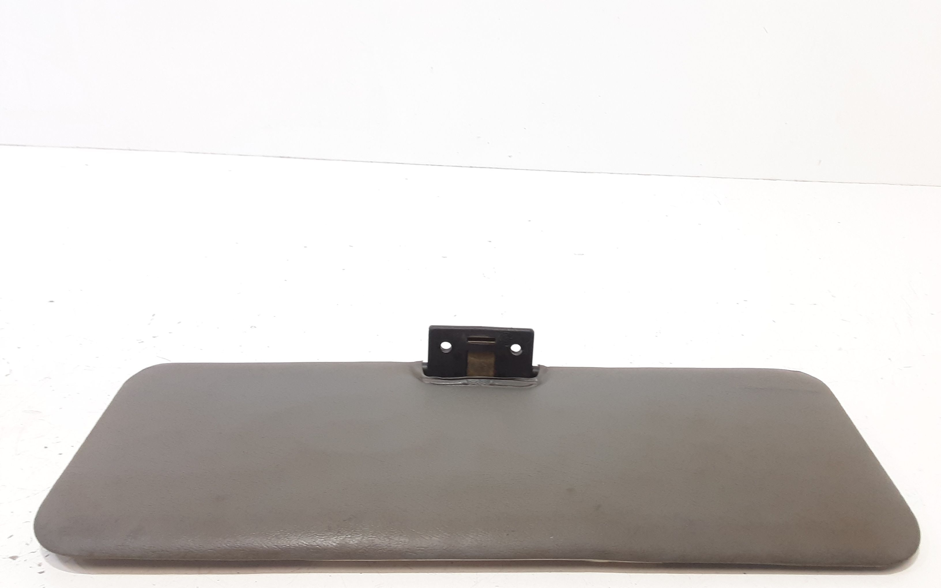 Aletta Parasole Parabrezza Sinistro 182427480 Usato