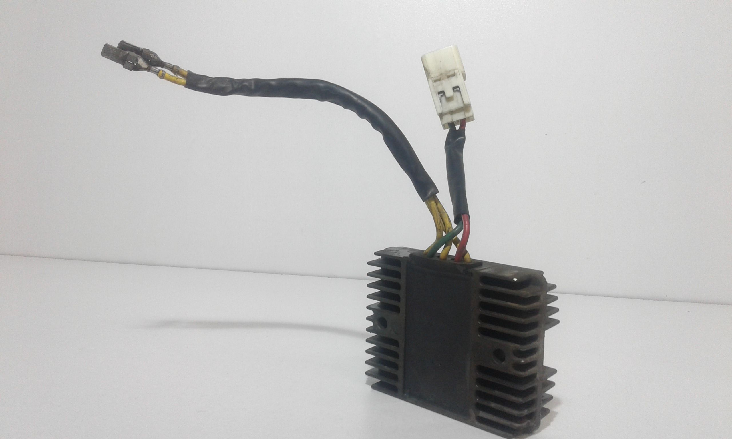 Regolatore Tensione Usato