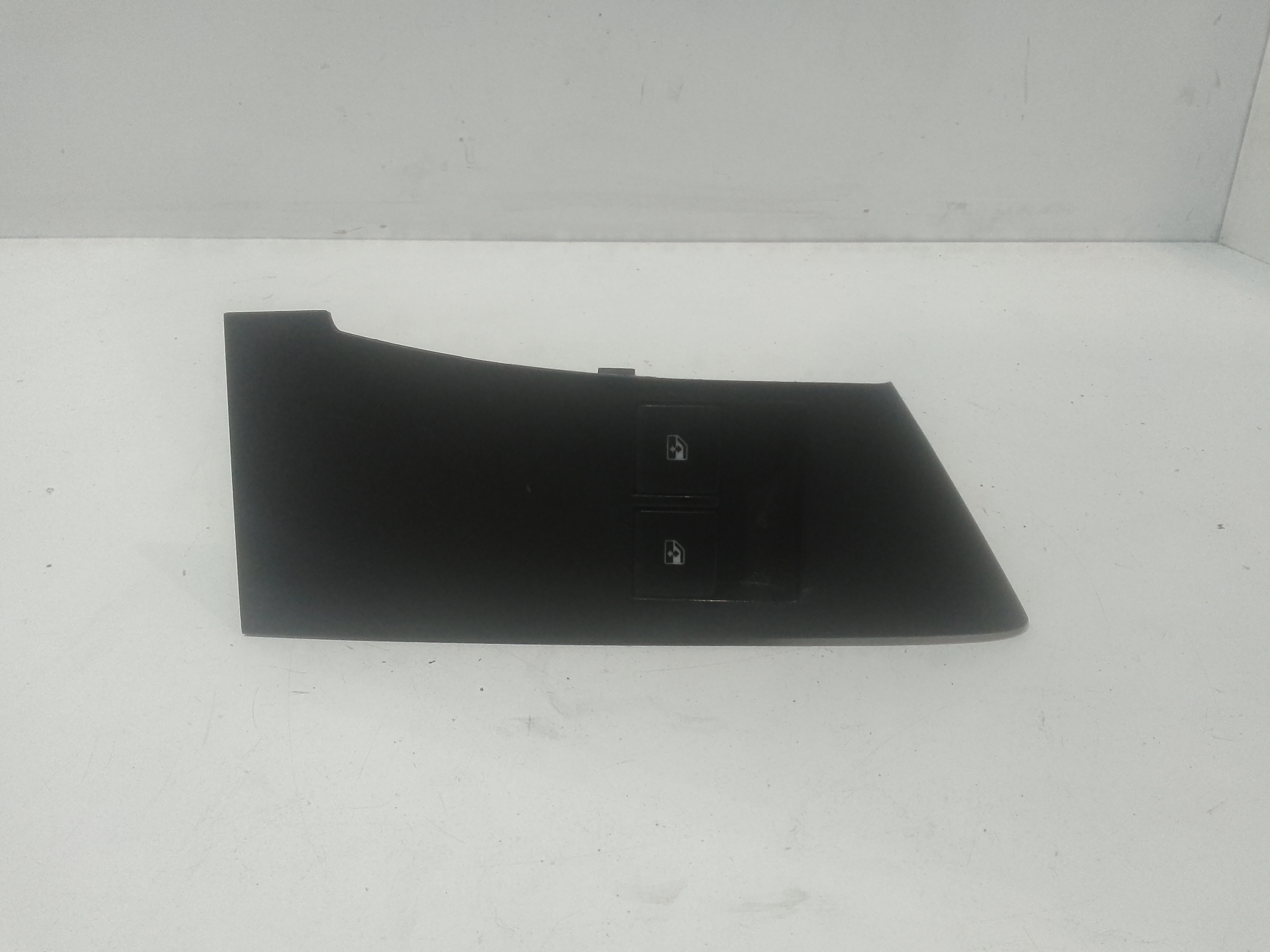 Interruttore Alzacristalli Porta Ant. Sinistro Usato