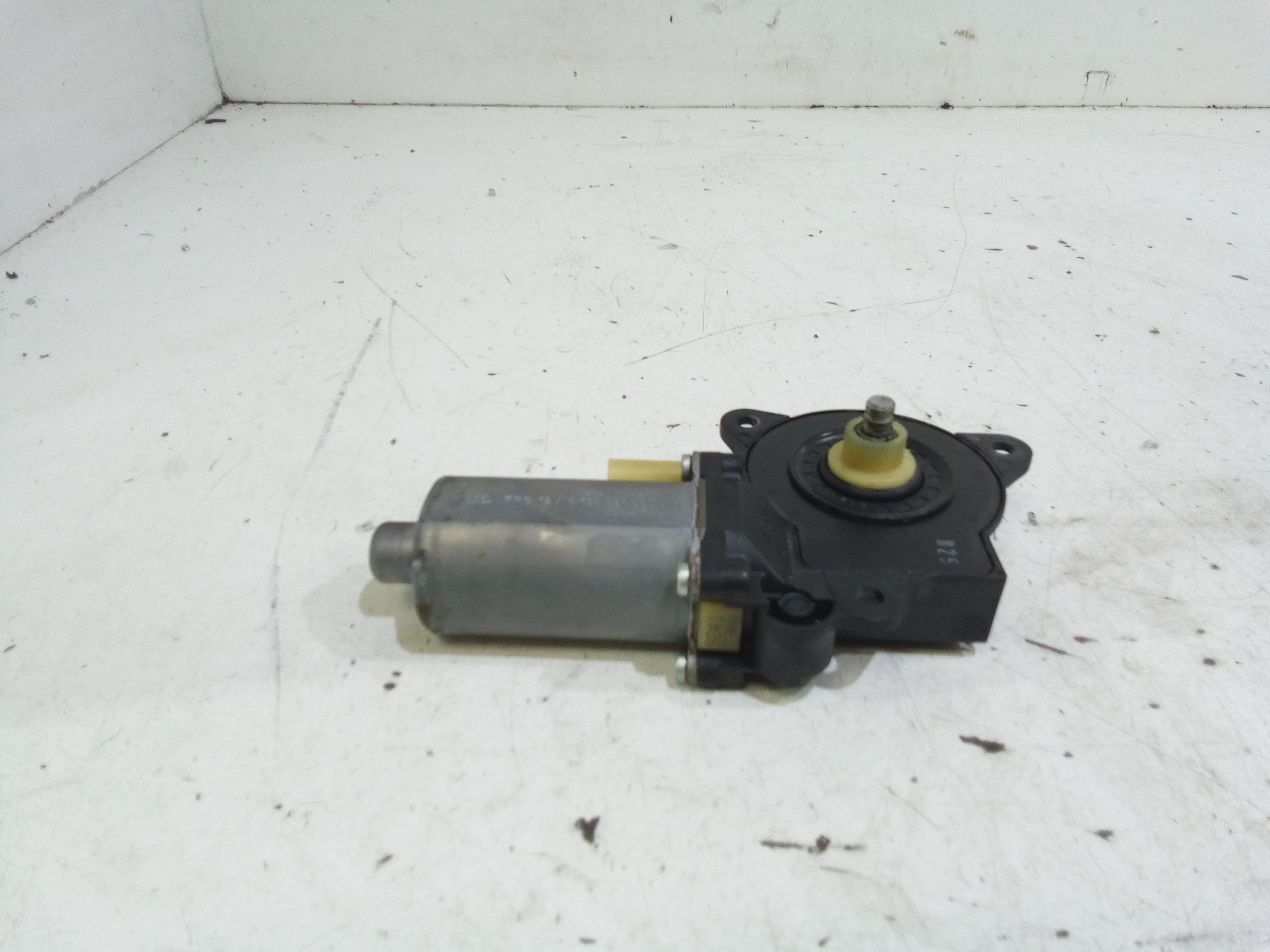 Motorino Alzacristallo Porta Ant. Destro 1205750 Usato