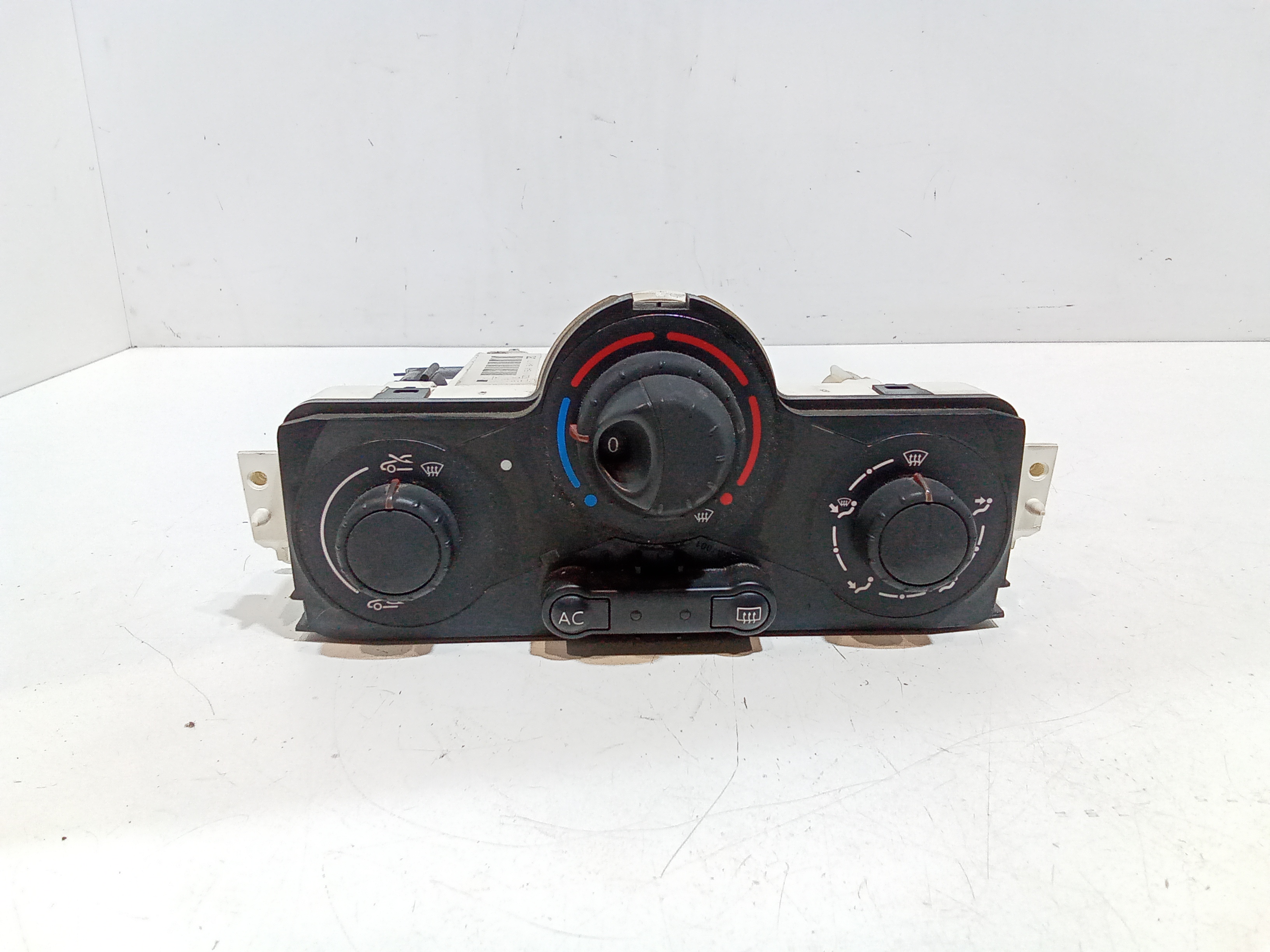 Blocco Comando Climatizzazione 7701055146 Usato