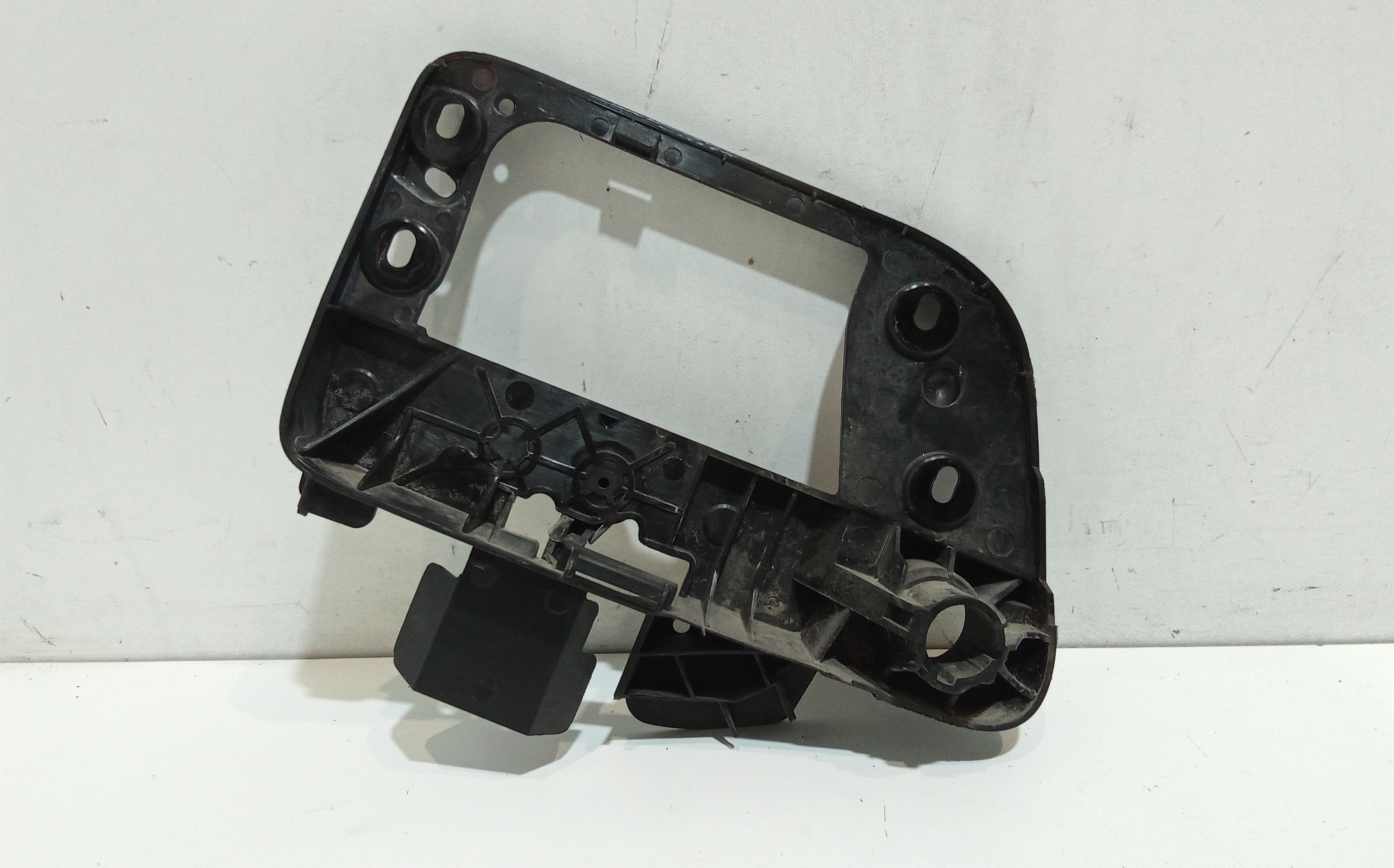 Supporto Maniglia Est. Porta Ant. Destro 910949 Usato