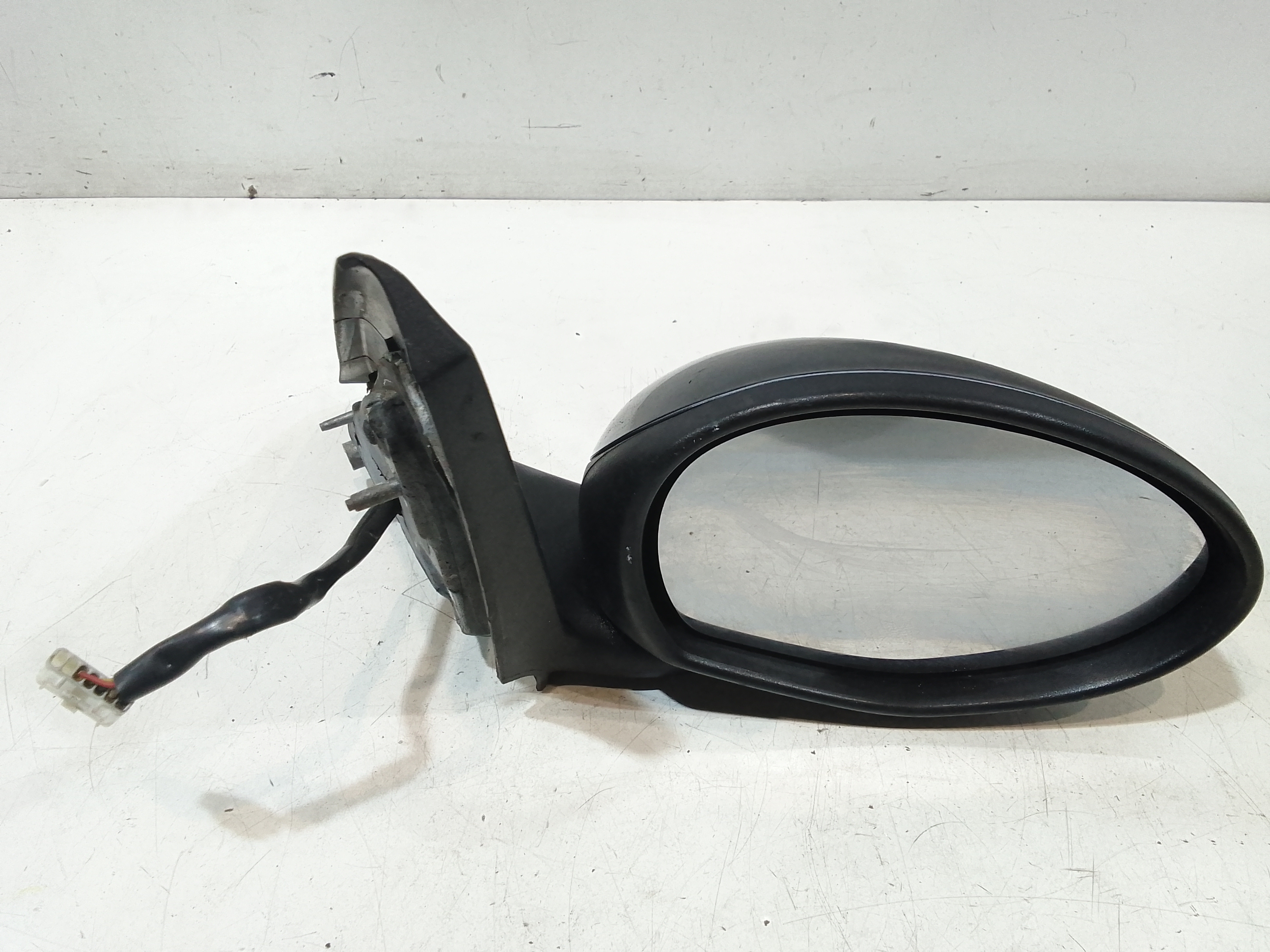 Retrovisore Est. Destro Usato