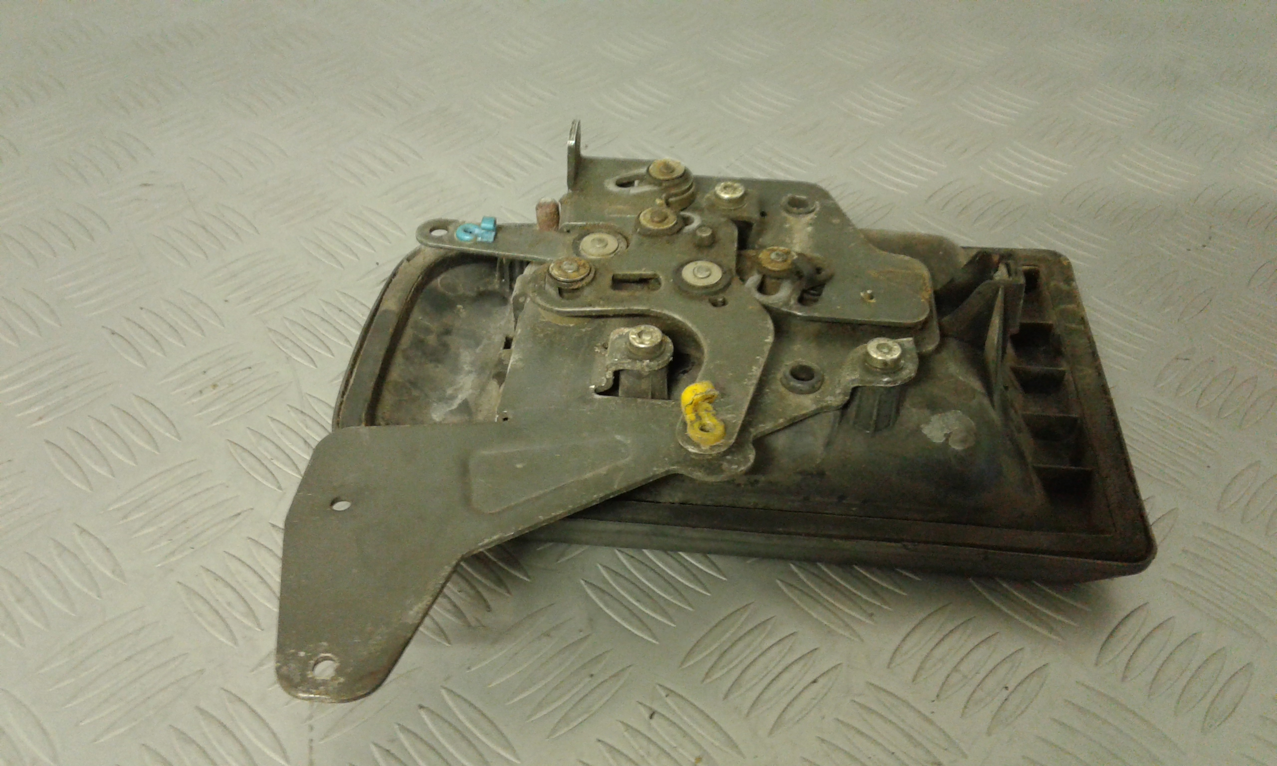 Serratura Cofano Post. Usato