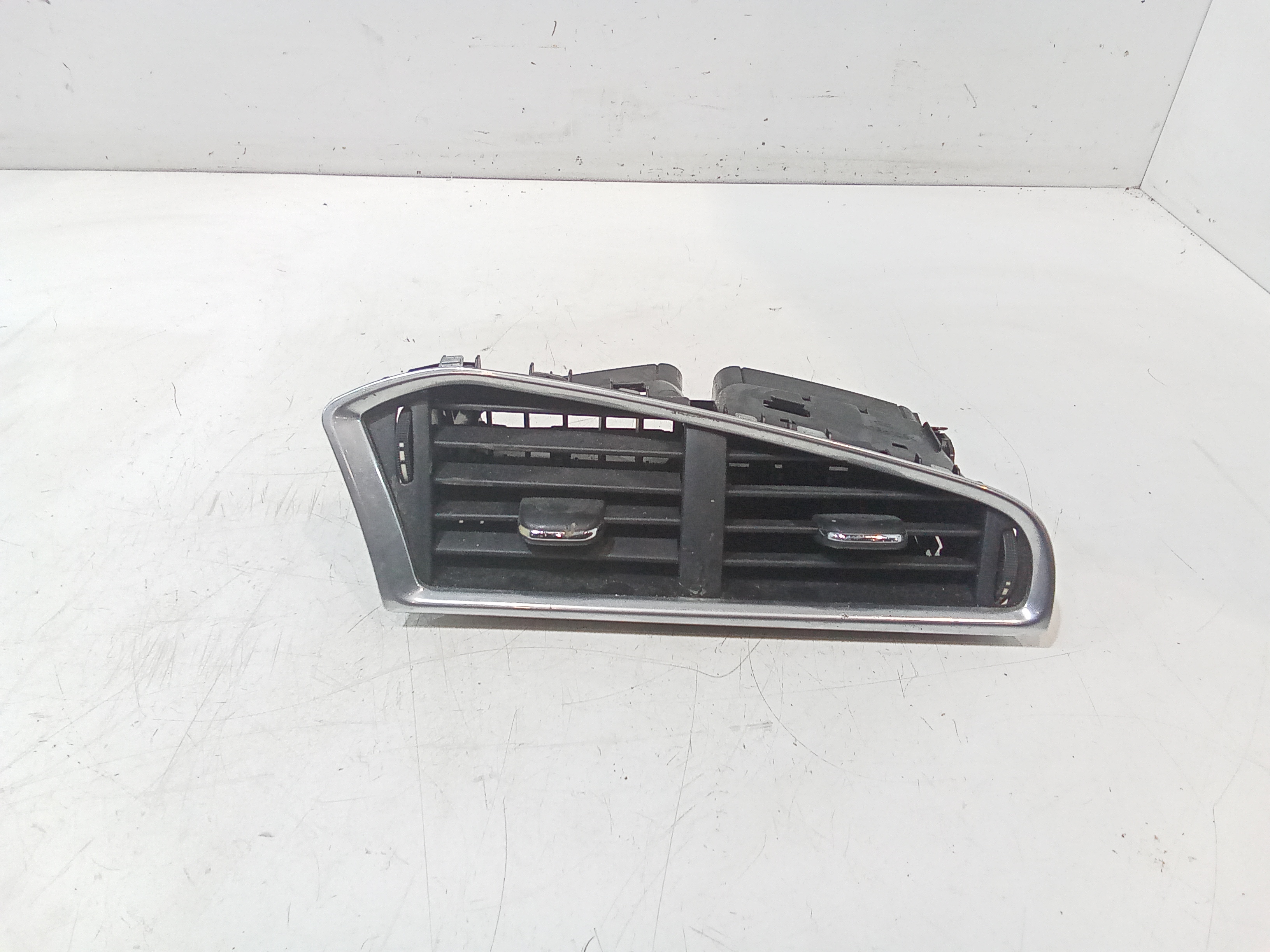 Condotto Aria Bocchette Centr. Sup. Cruscotto Usato