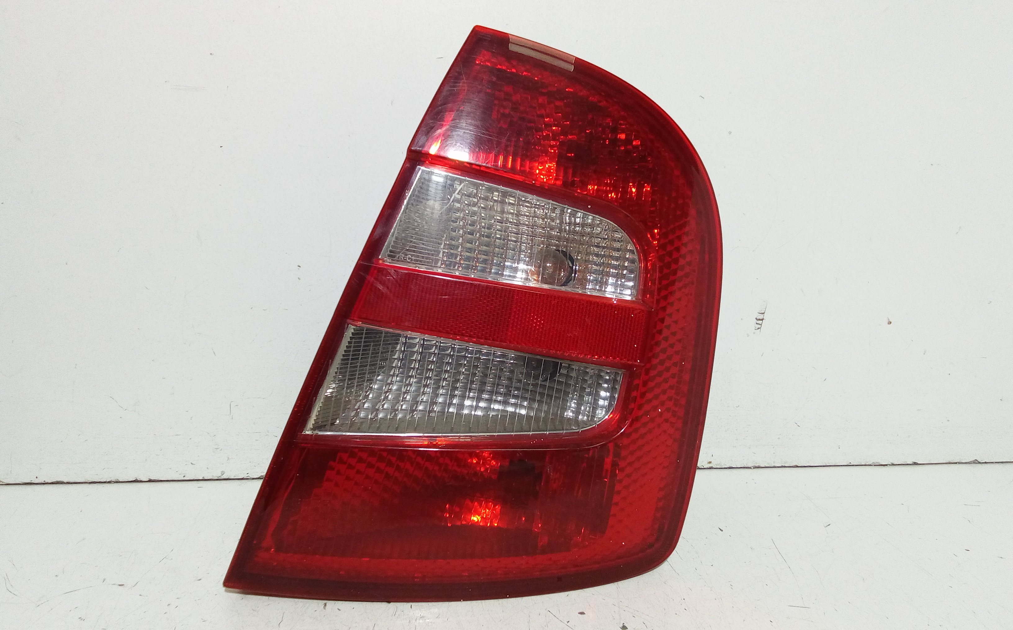 Fanale Post. Destro 6Y6945112C Usato