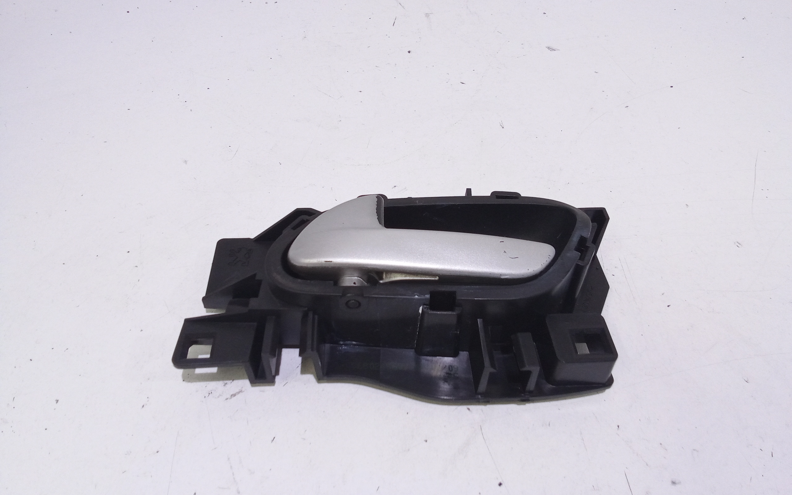 Maniglia Int. Apertura Porta Ant. Sinistro 9143L8 Usato