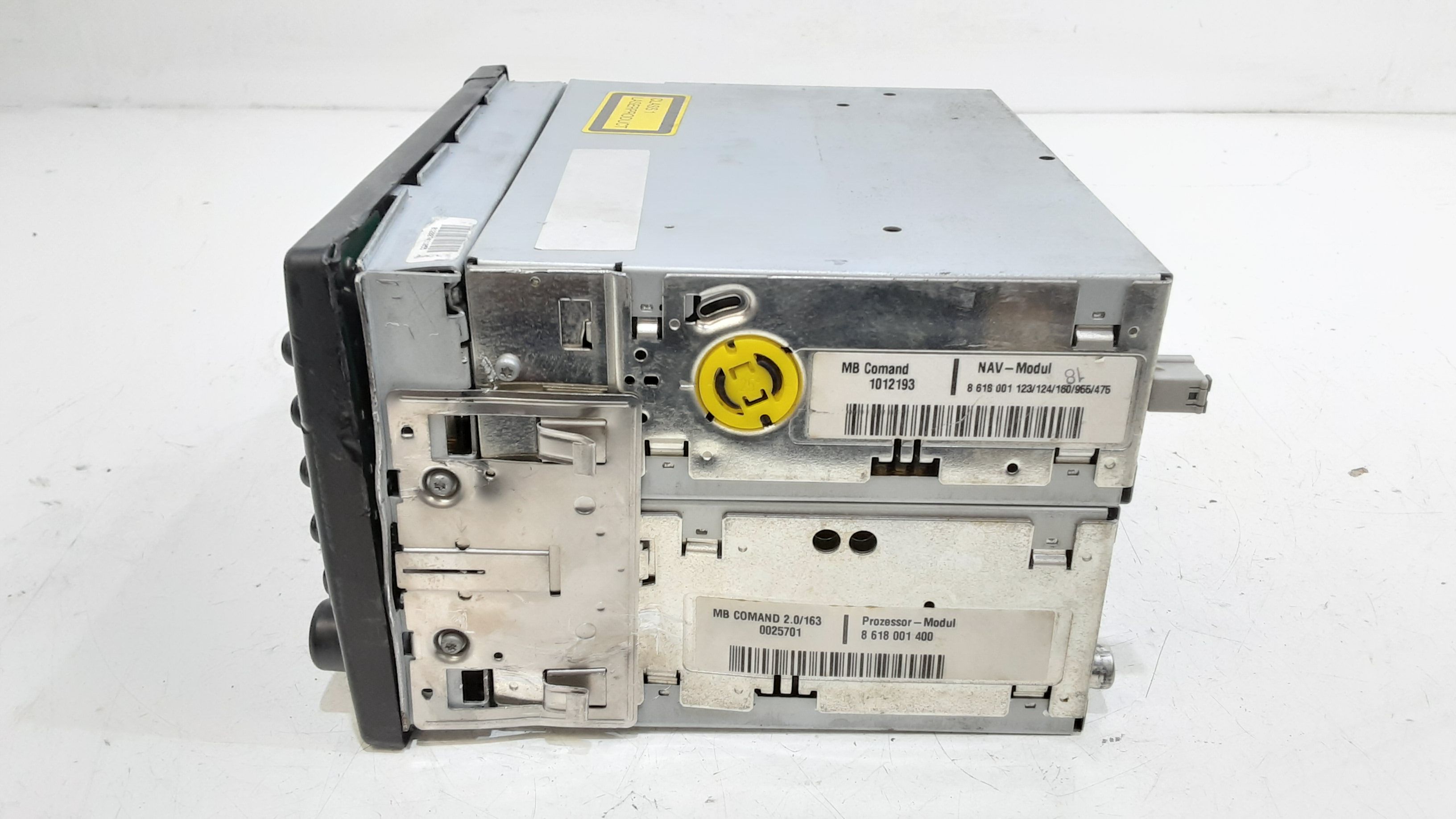 Radio C/sistema Di Navigatore Satellitare Usato