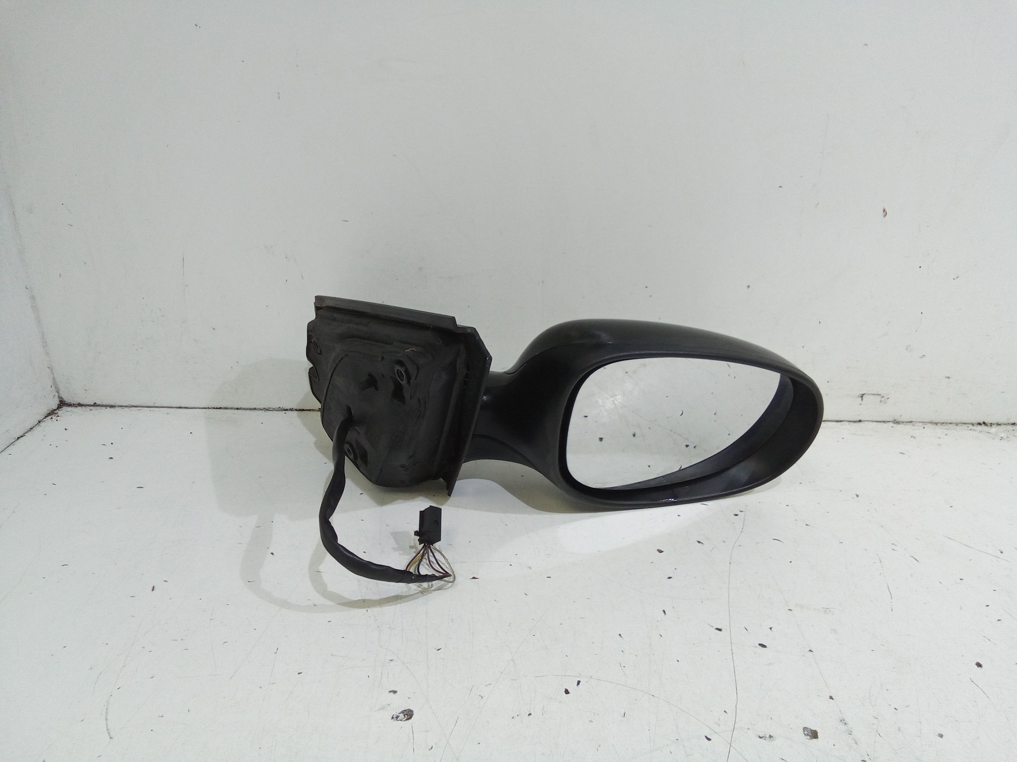 Retrovisore Est. Destro Usato