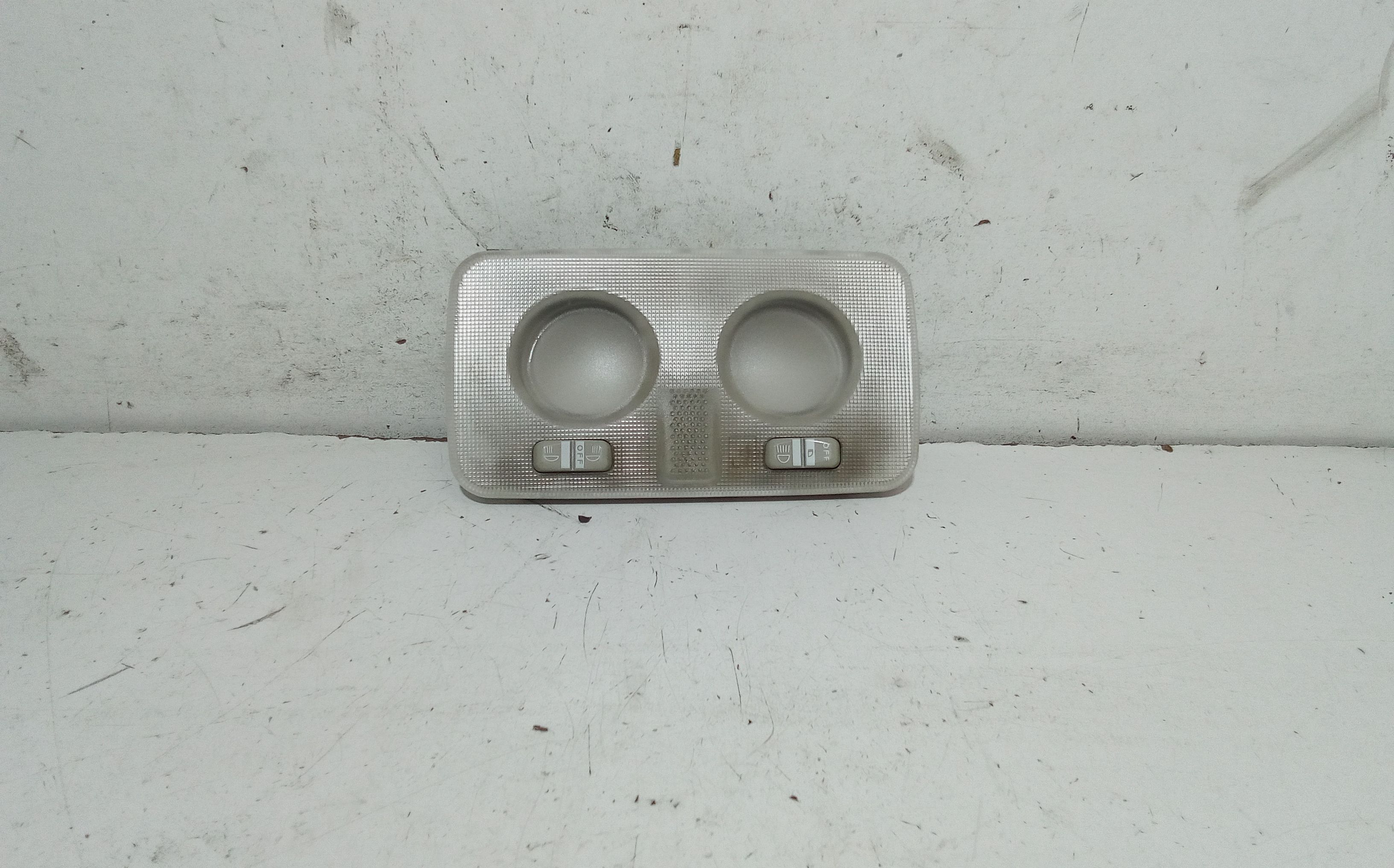 Luce Cortesia Ant. Tetto 735507762 Usato