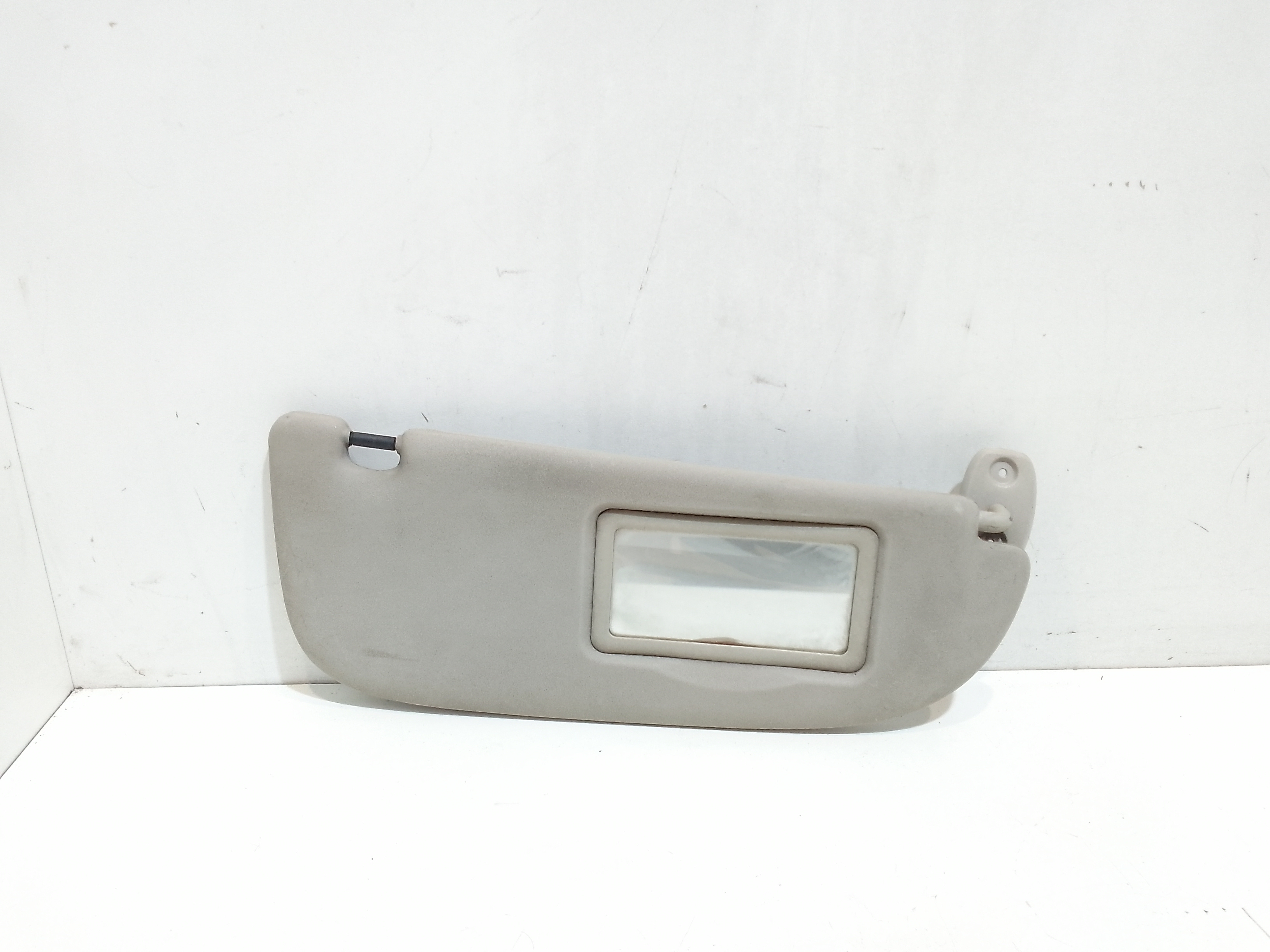 Aletta Parasole Parabrezza Destro 24409344 Usato