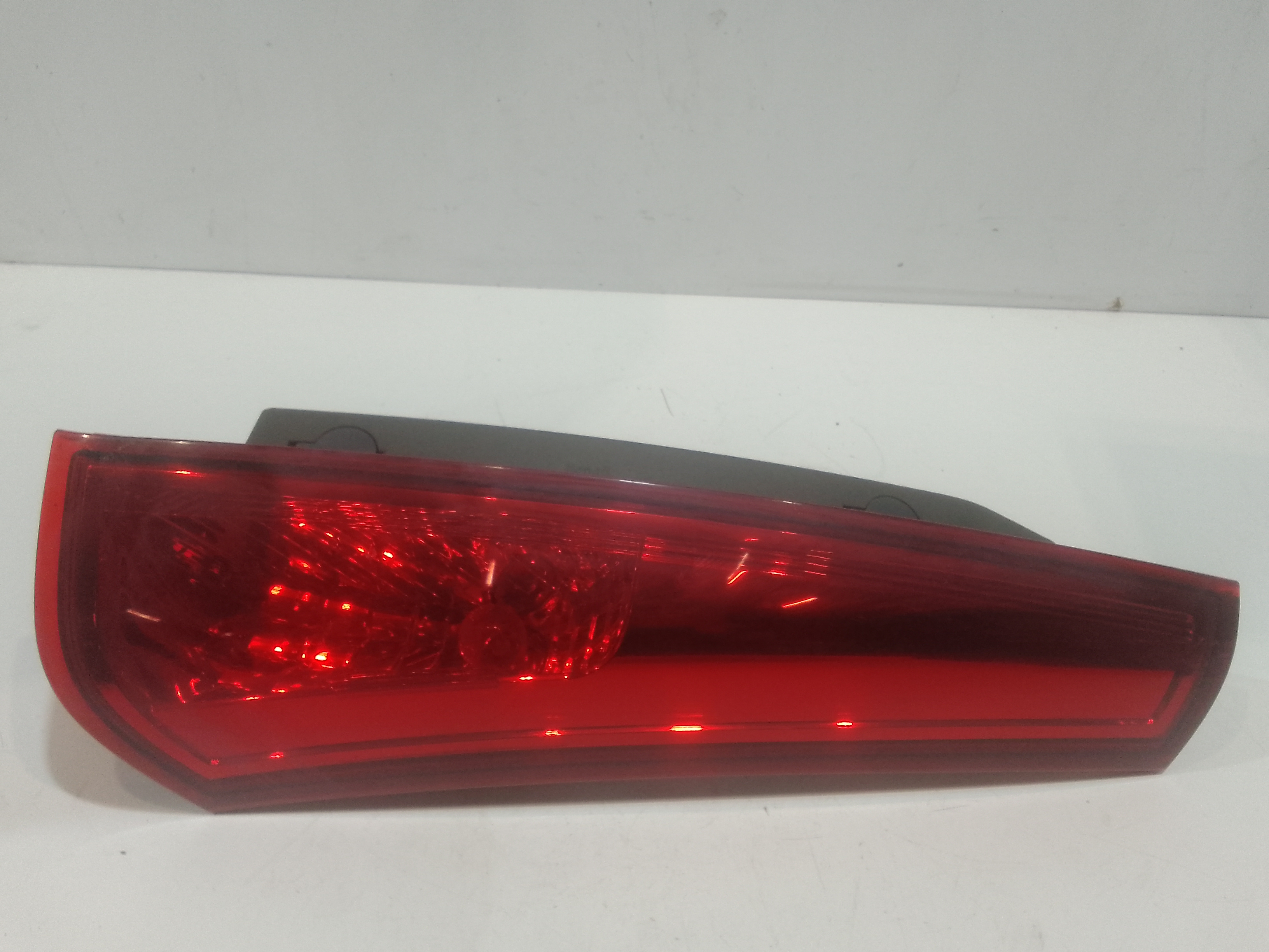 Fanale Post. Destro 924021H000 Usato