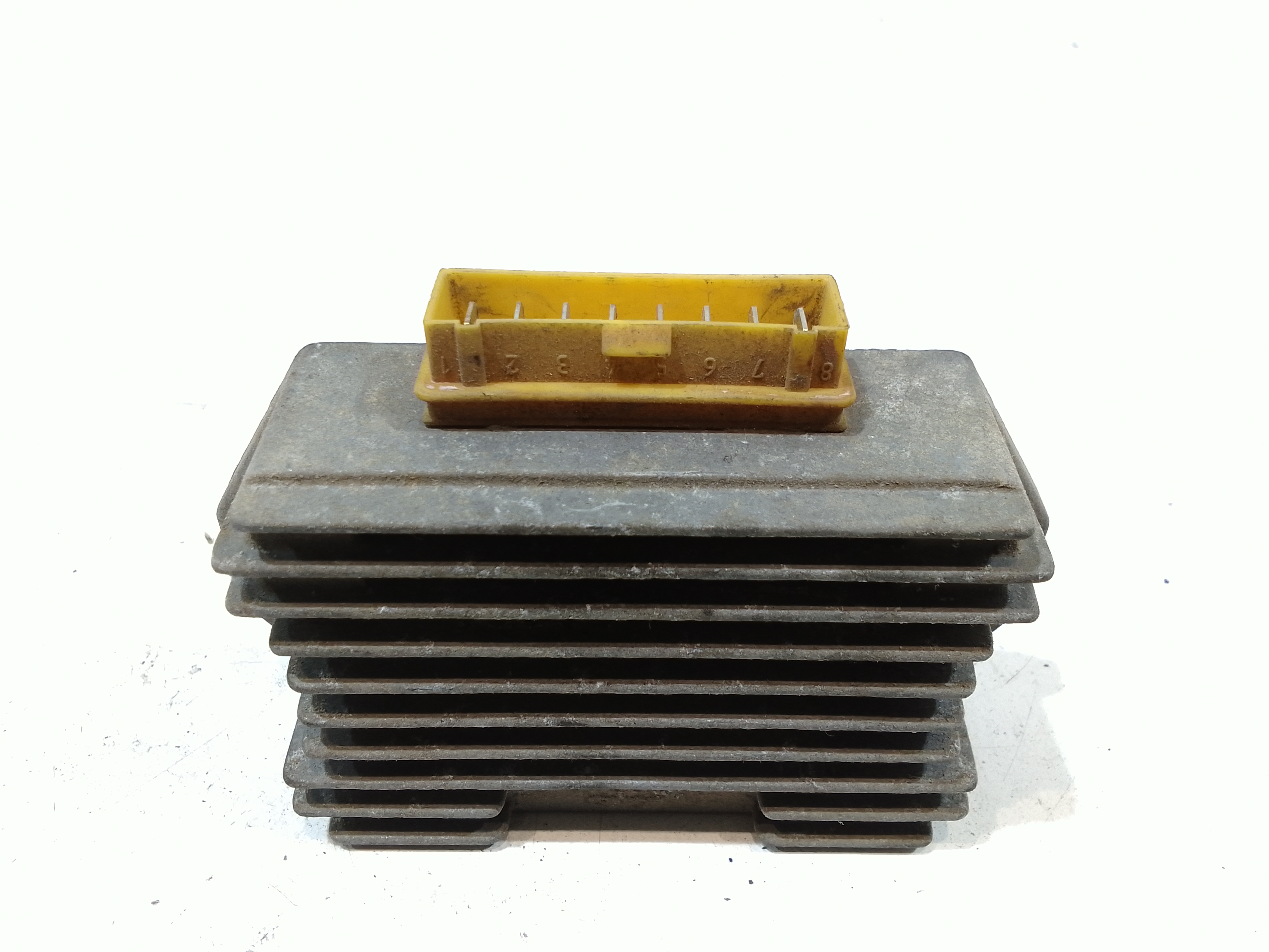 Regolatore Tensione Usato