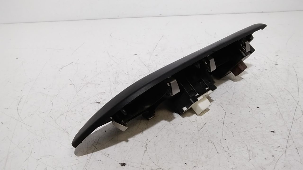 Interruttore Alzacristalli Porta Ant. Destro Usato