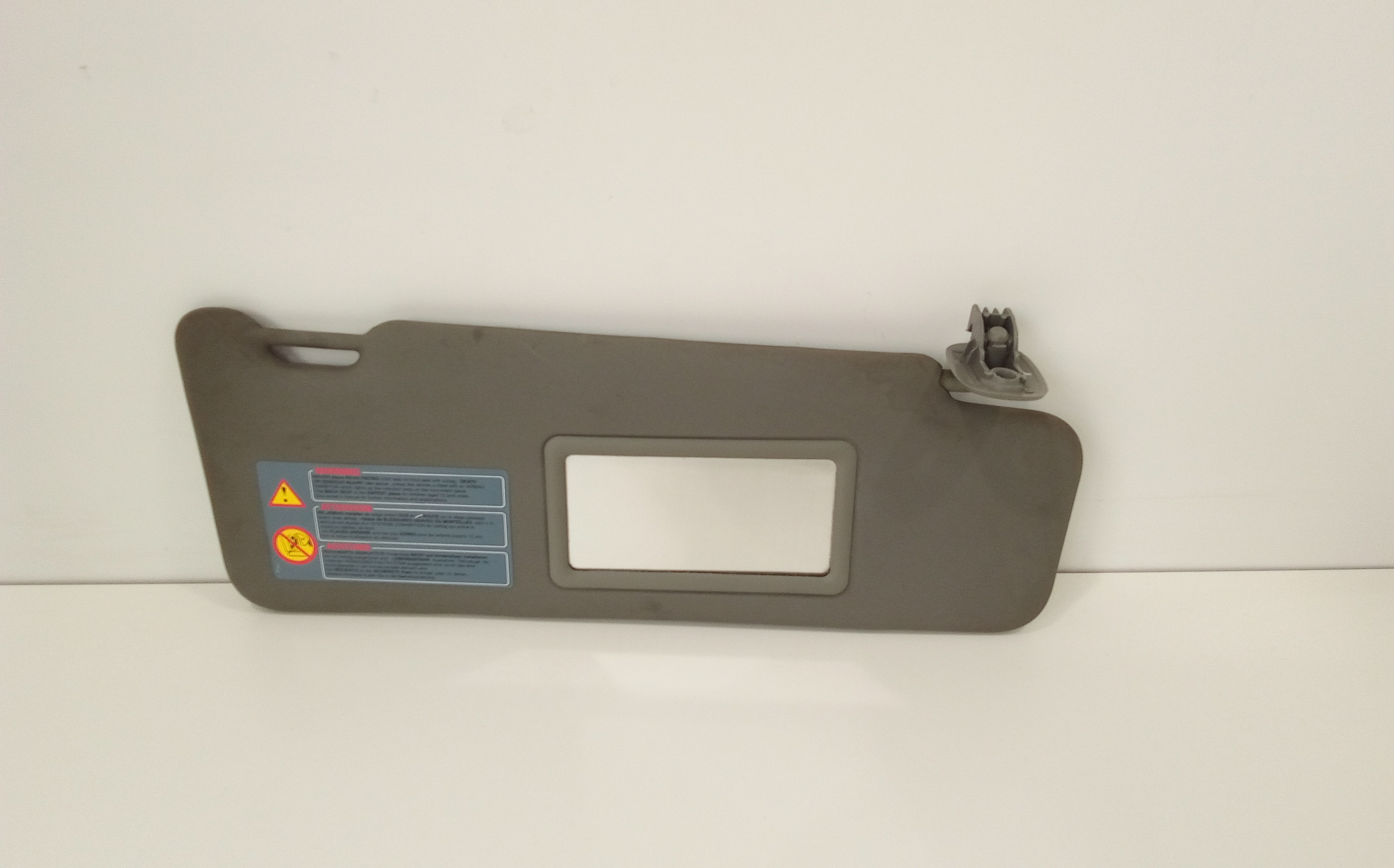 Aletta Parasole Parabrezza Destro 6001546871 Usato