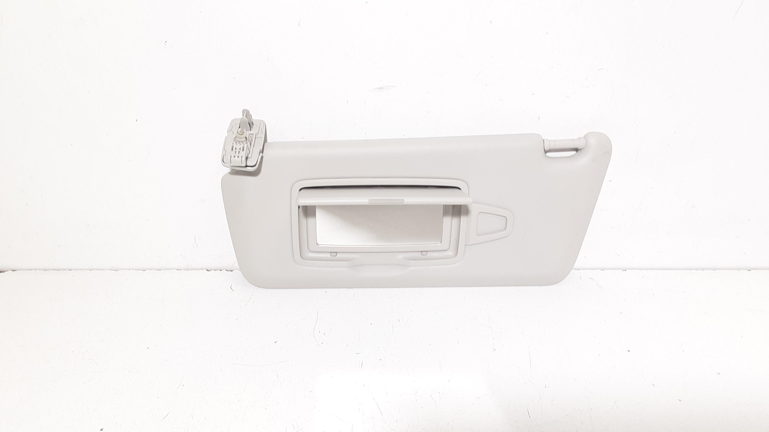 Aletta Parasole Parabrezza Sinistro A17681000109H43 Usato