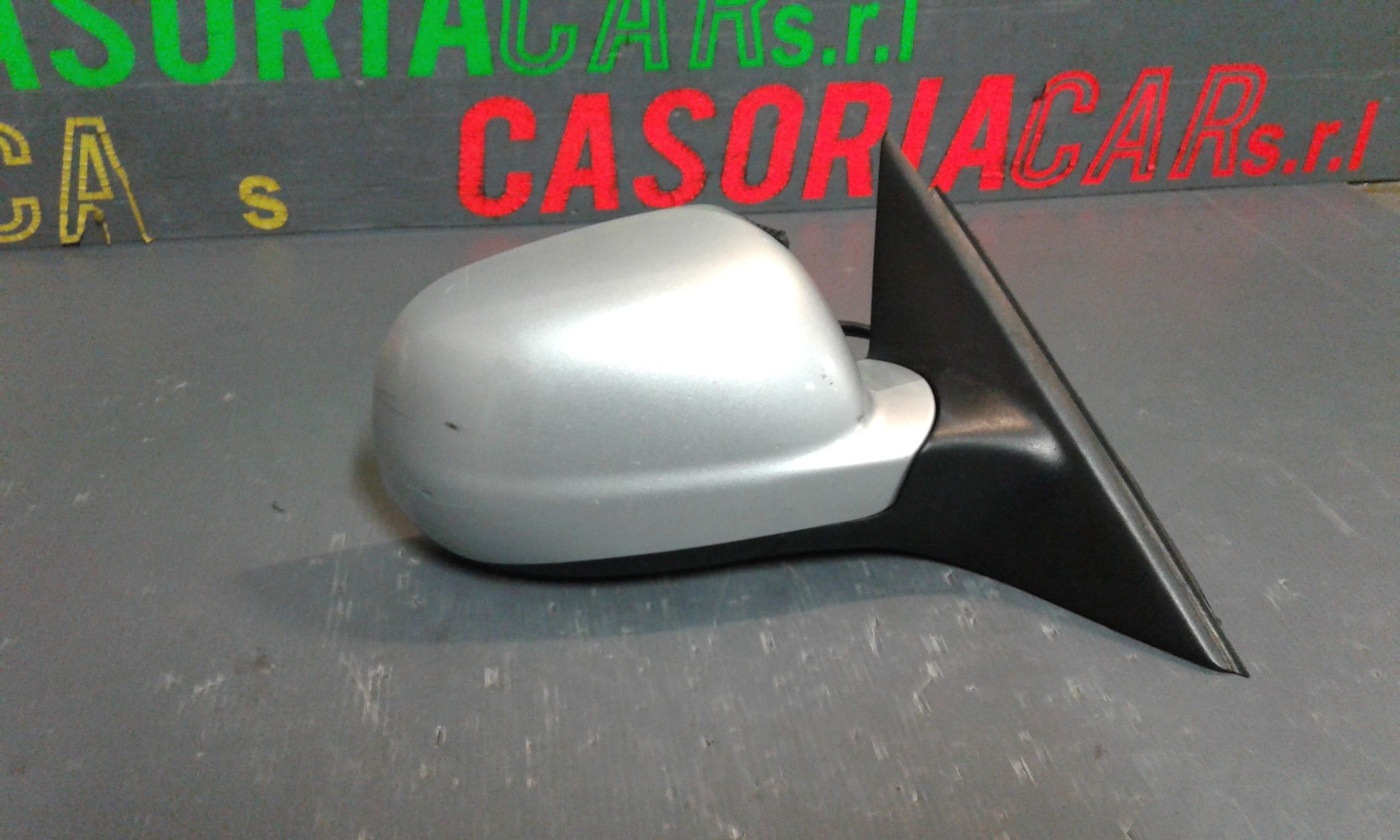 Retrovisore Est. Destro Usato