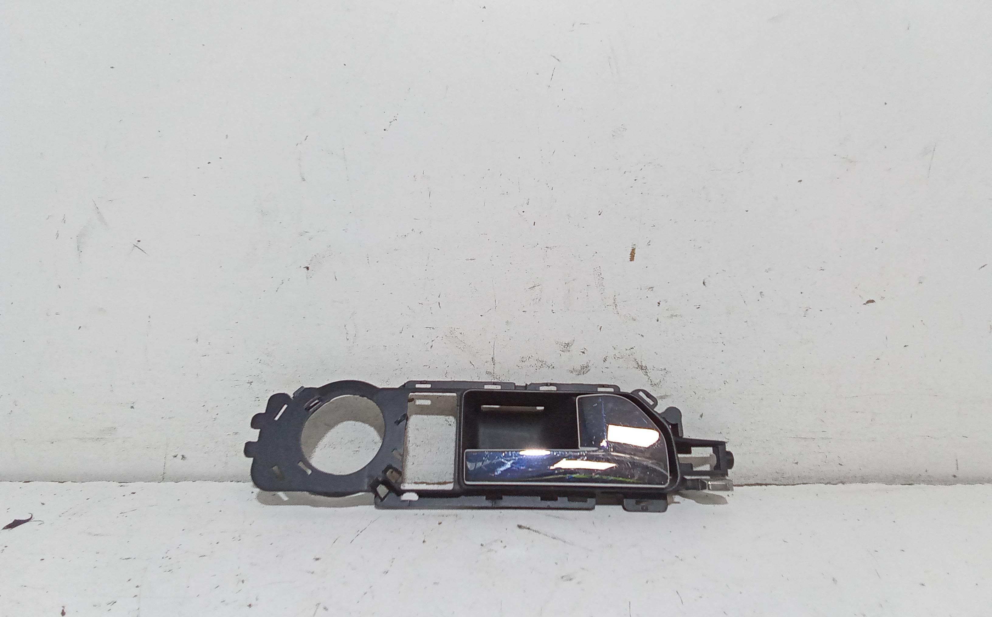 Maniglia Int. Apertura Porta Ant. Destro Usato